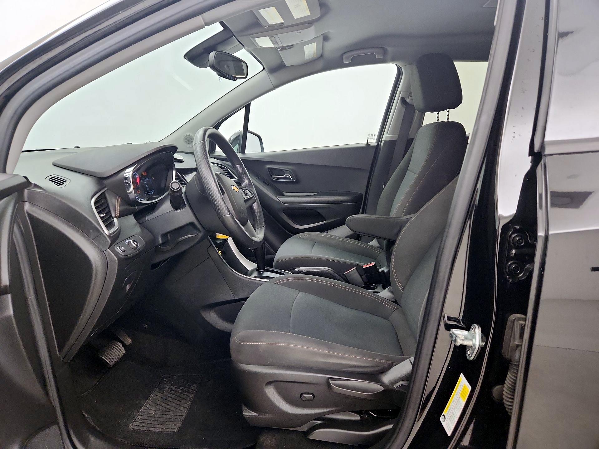 Thumbnail: 2021 Chevrolet Trax - 11