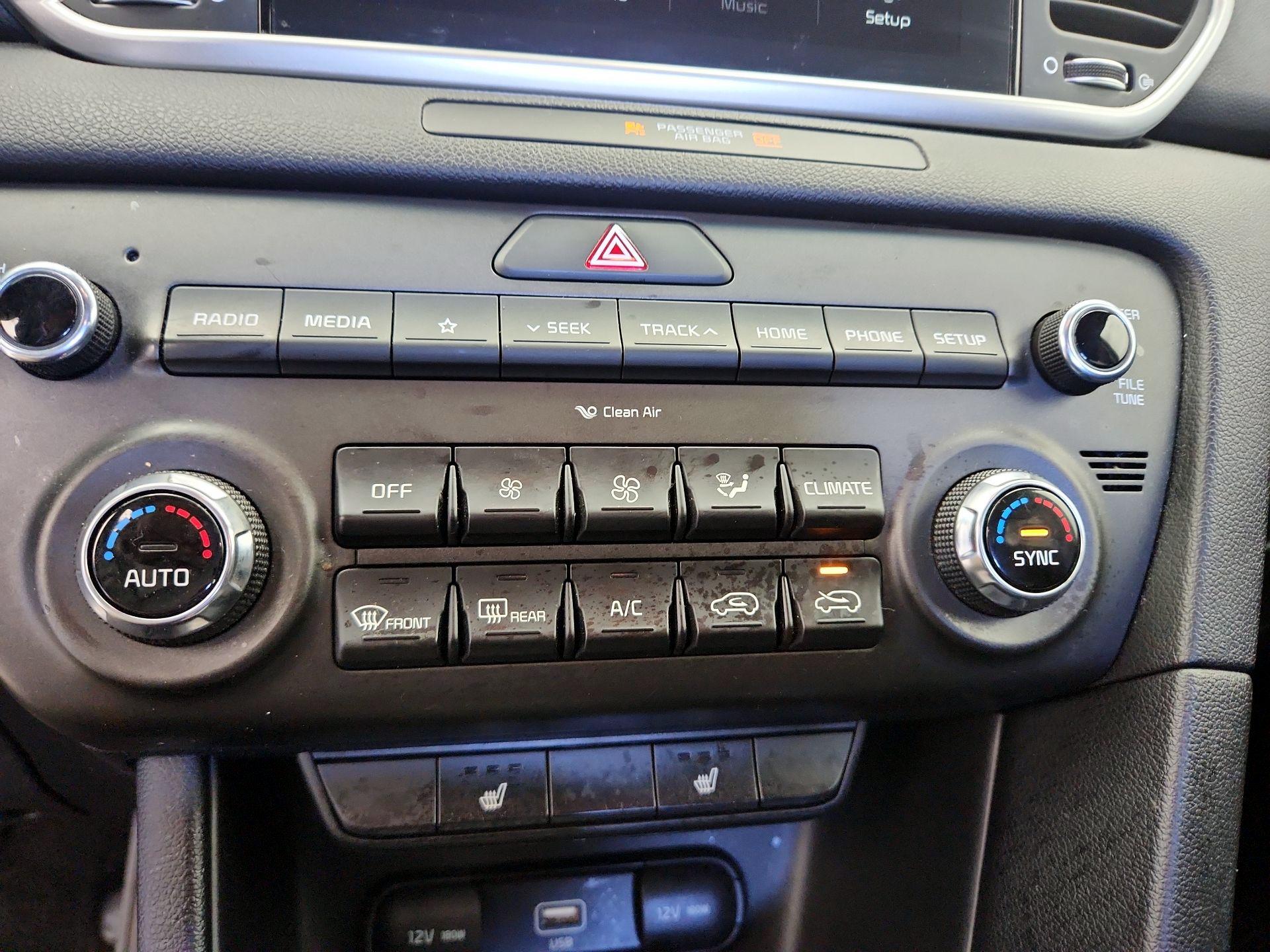 Thumbnail: 2022 Kia Sportage - 16