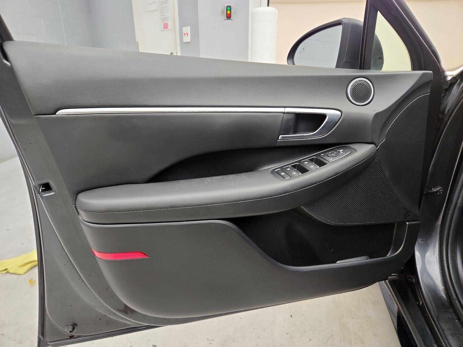 Thumbnail: 2023 Hyundai Sonata - 12