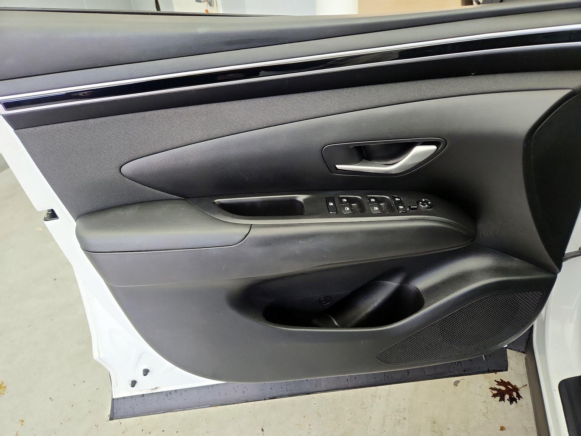 Thumbnail: 2023 Hyundai Tucson - 12