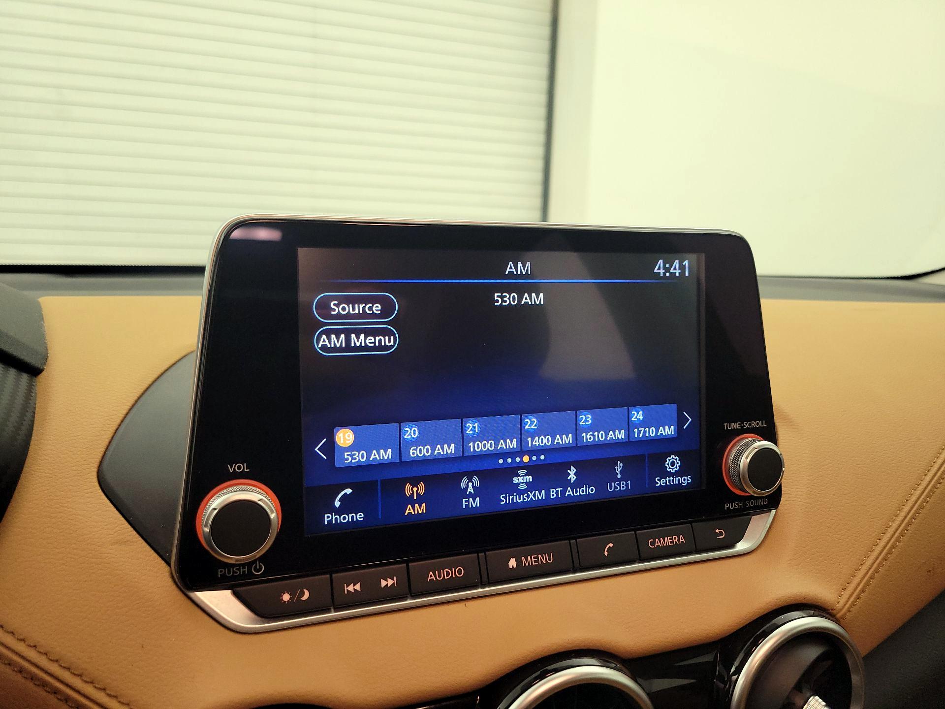 Thumbnail: 2022 Nissan Sentra - 15