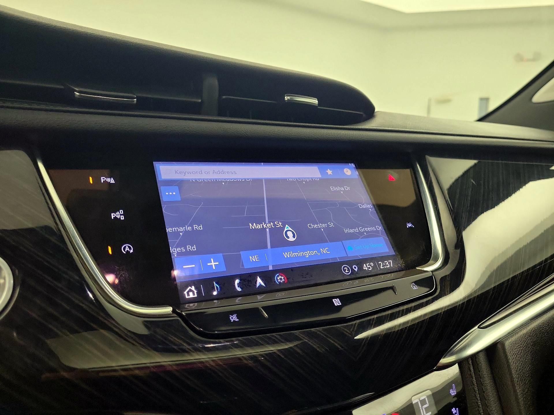 Thumbnail: 2021 Cadillac XT6 - 12