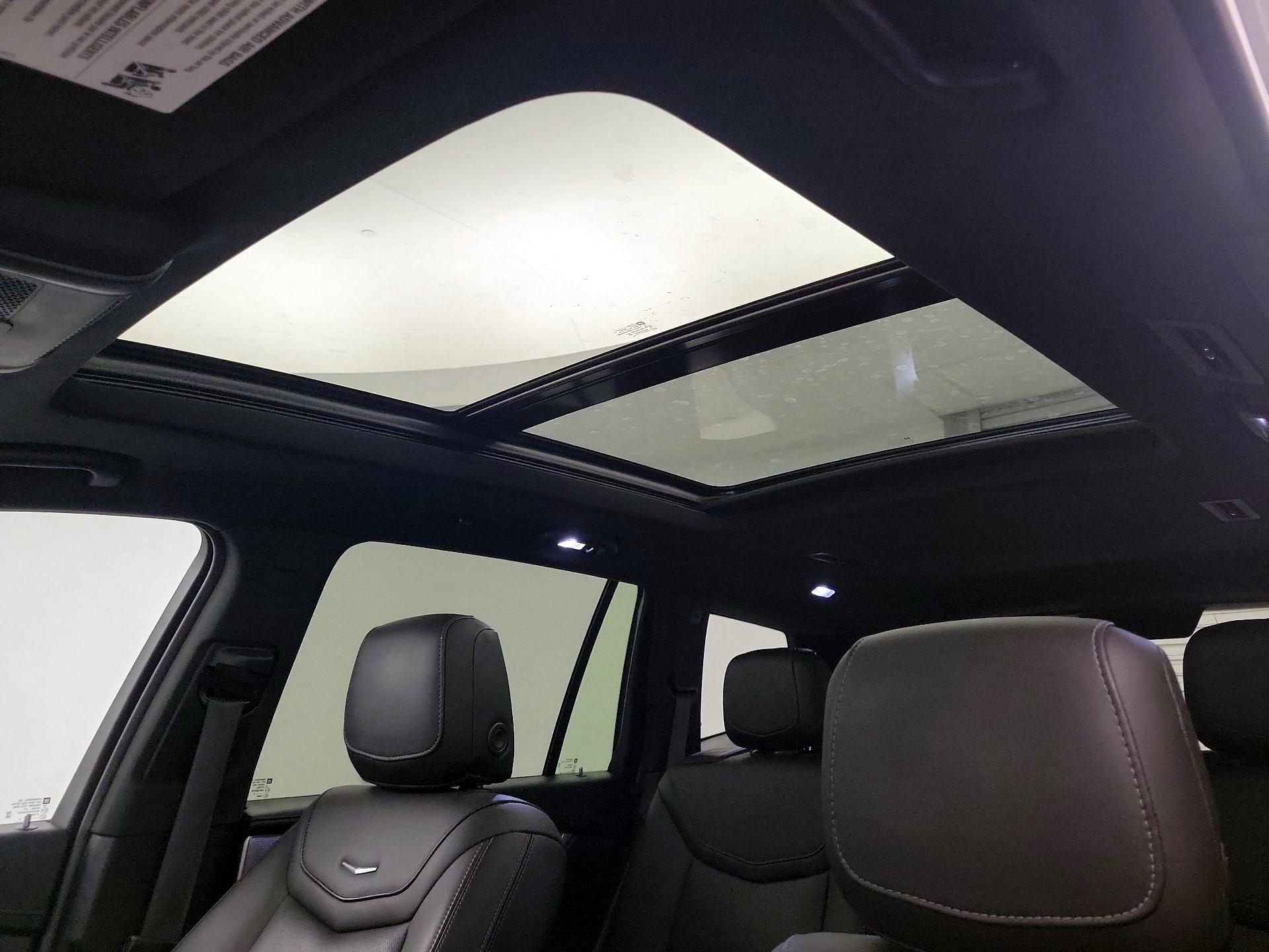 Thumbnail: 2021 Cadillac XT6 - 18