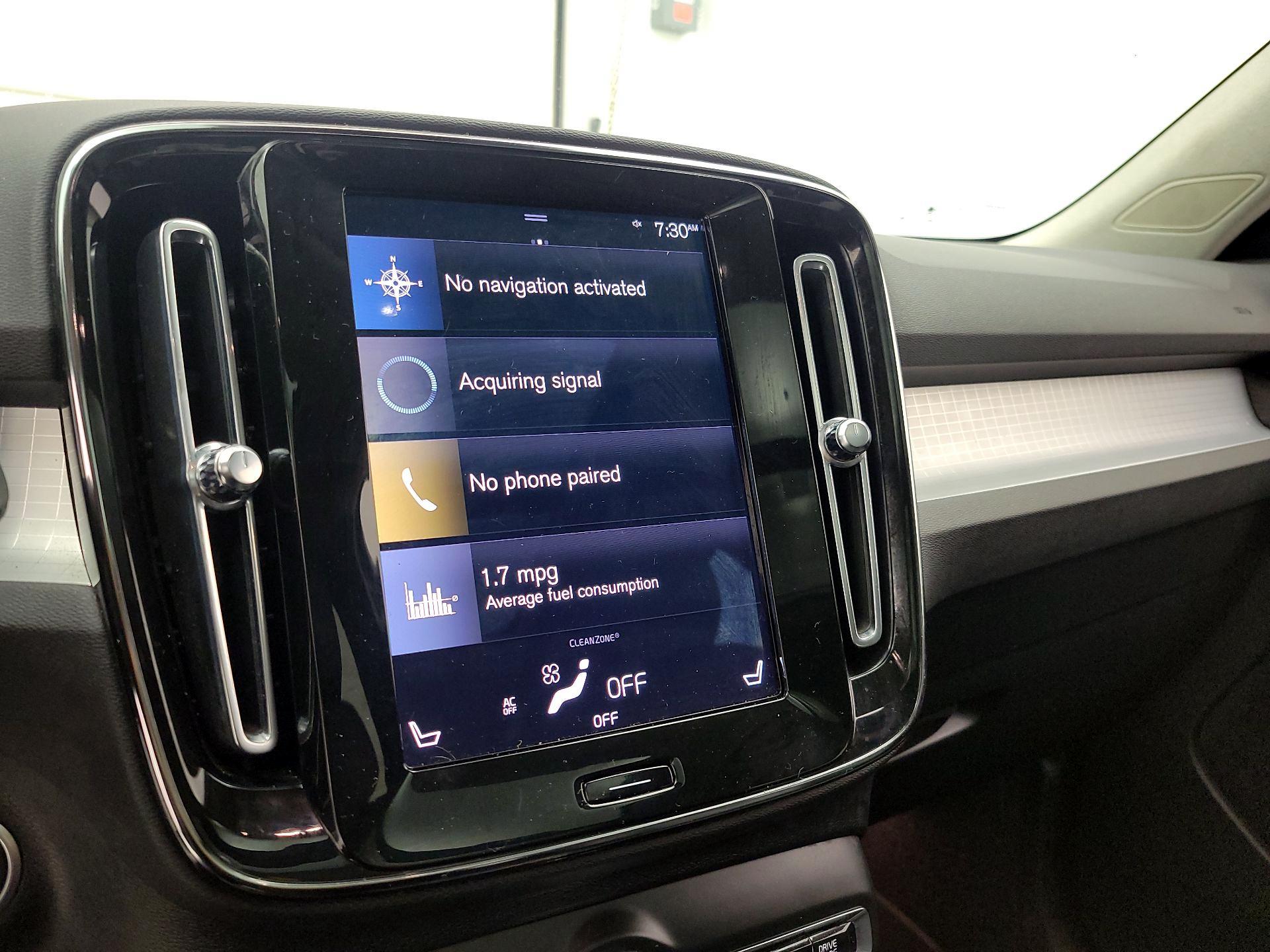 Thumbnail: 2021 Volvo XC40 - 15