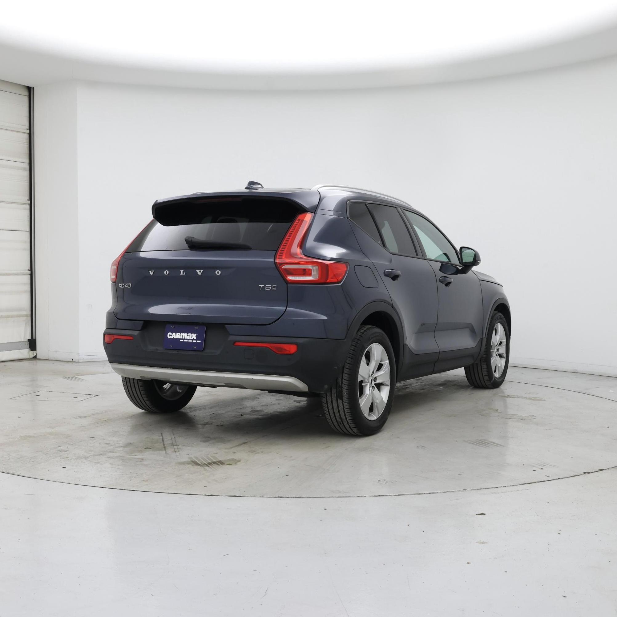 Thumbnail: 2021 Volvo XC40 - 8