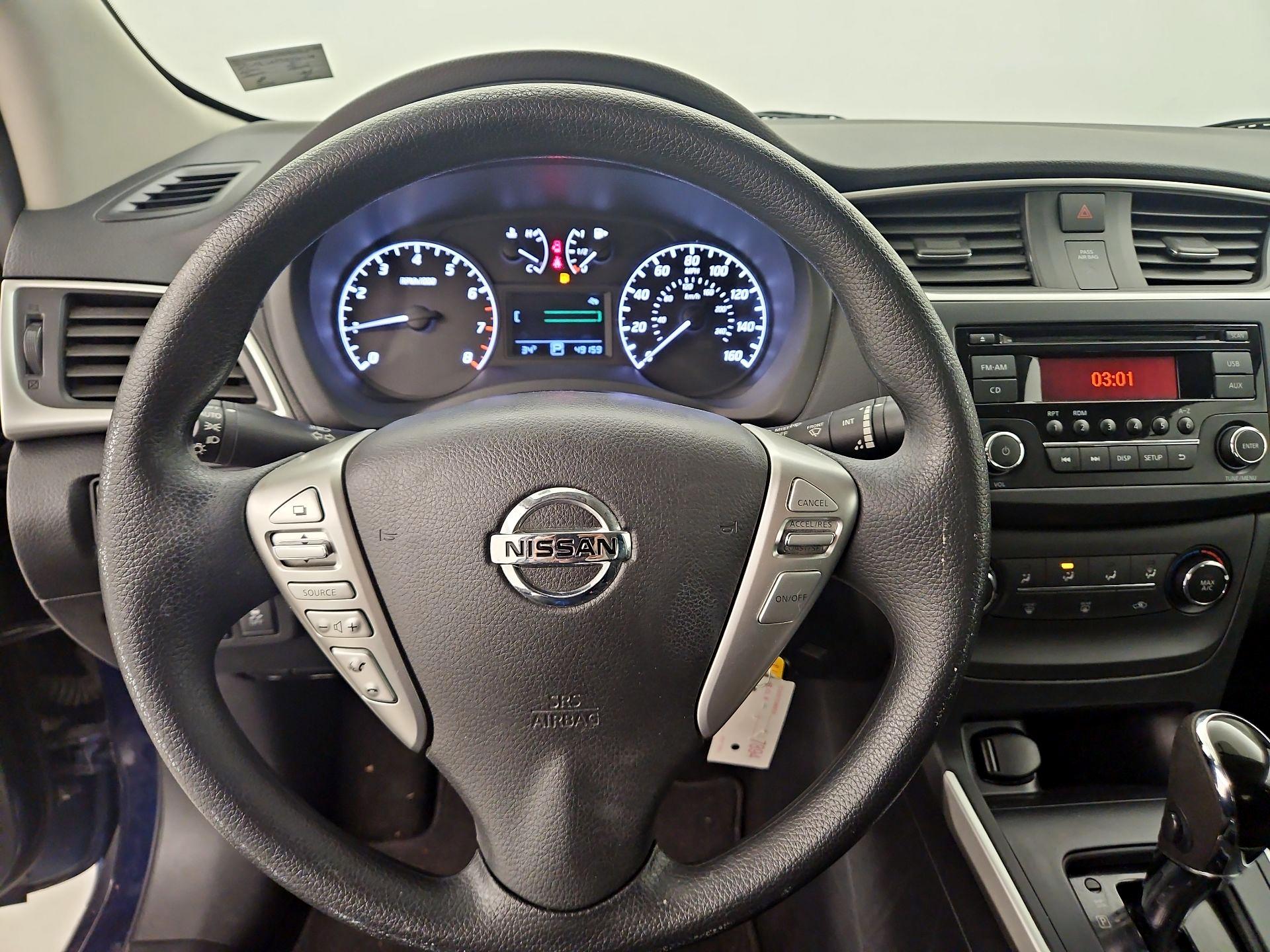 Thumbnail: 2017 Nissan Sentra - 10