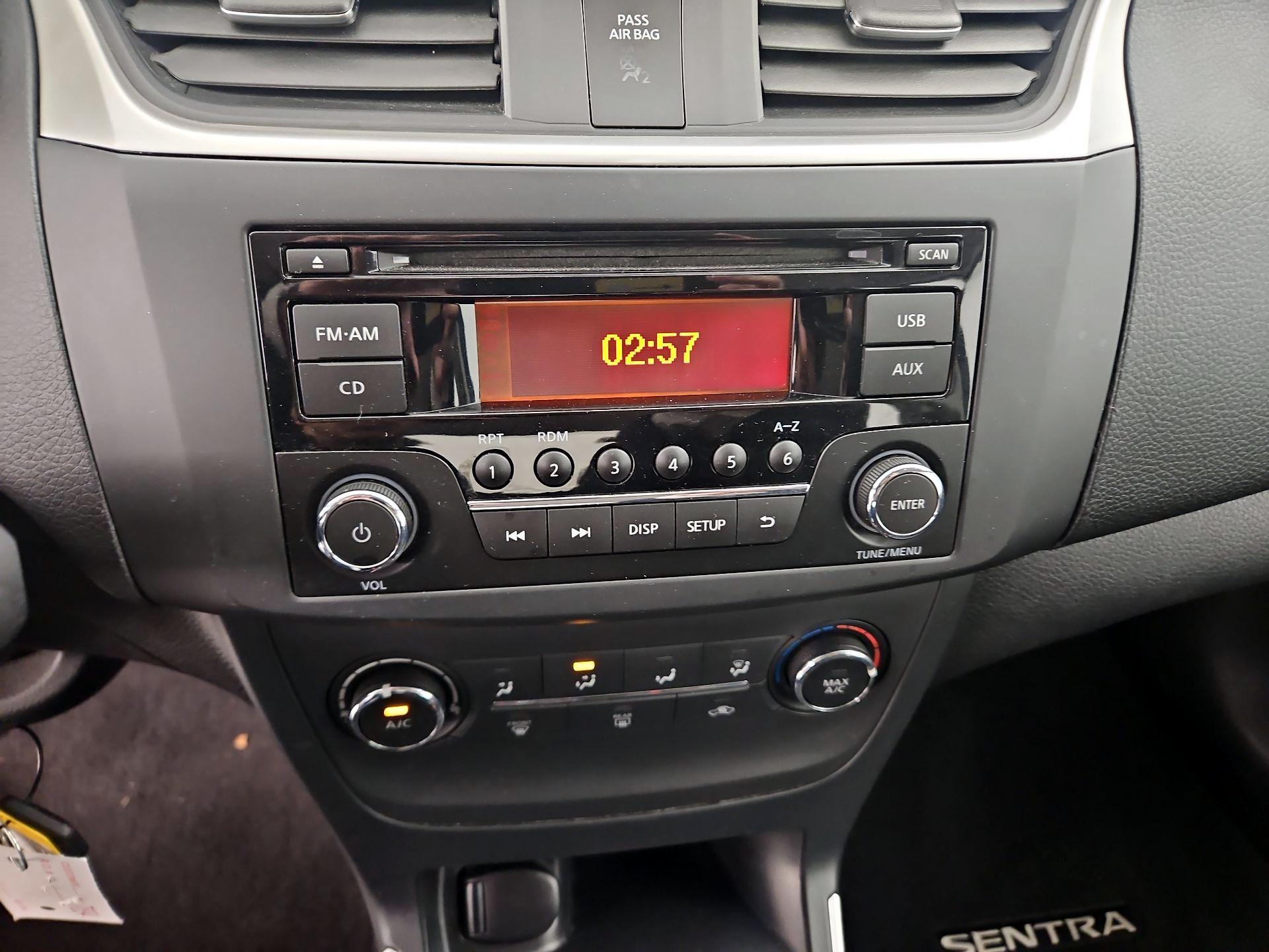 Thumbnail: 2017 Nissan Sentra - 14