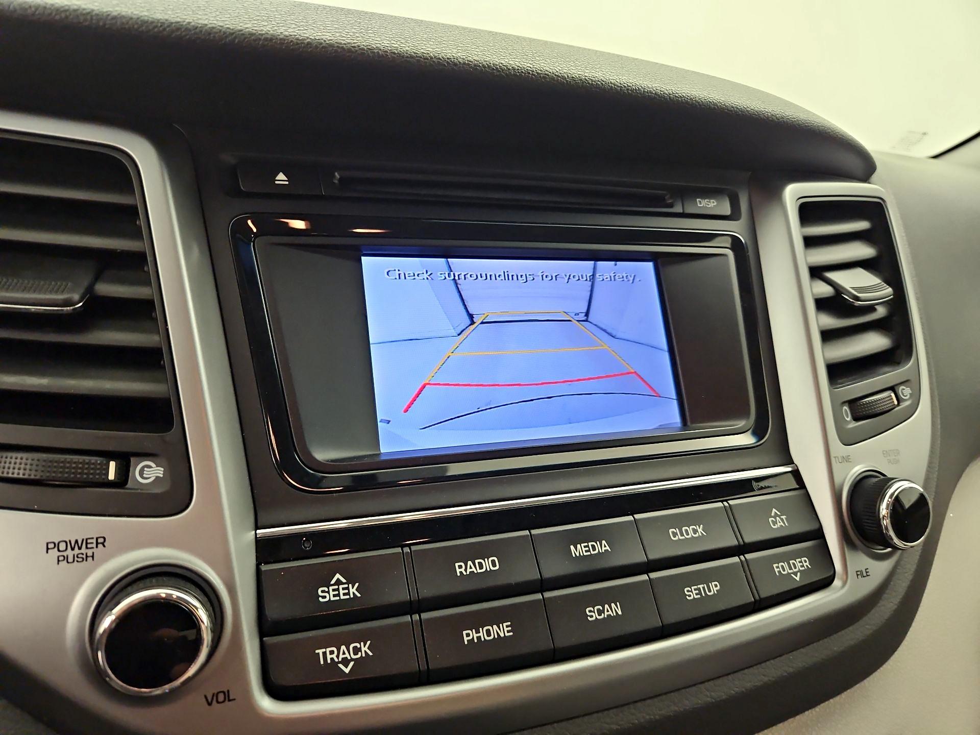 Thumbnail: 2016 Hyundai Tucson - 14