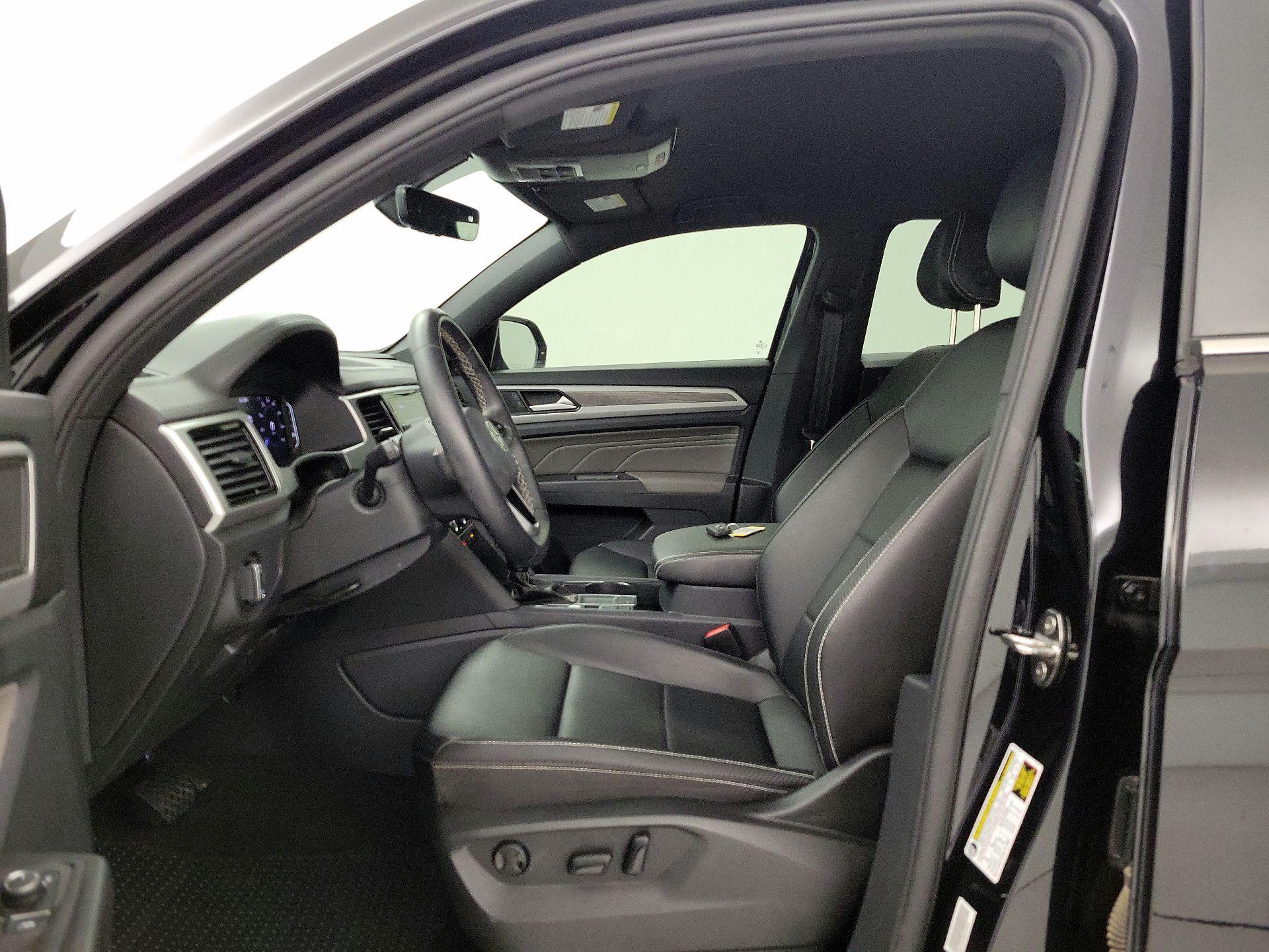 Thumbnail: 2023 Volkswagen Atlas - 11