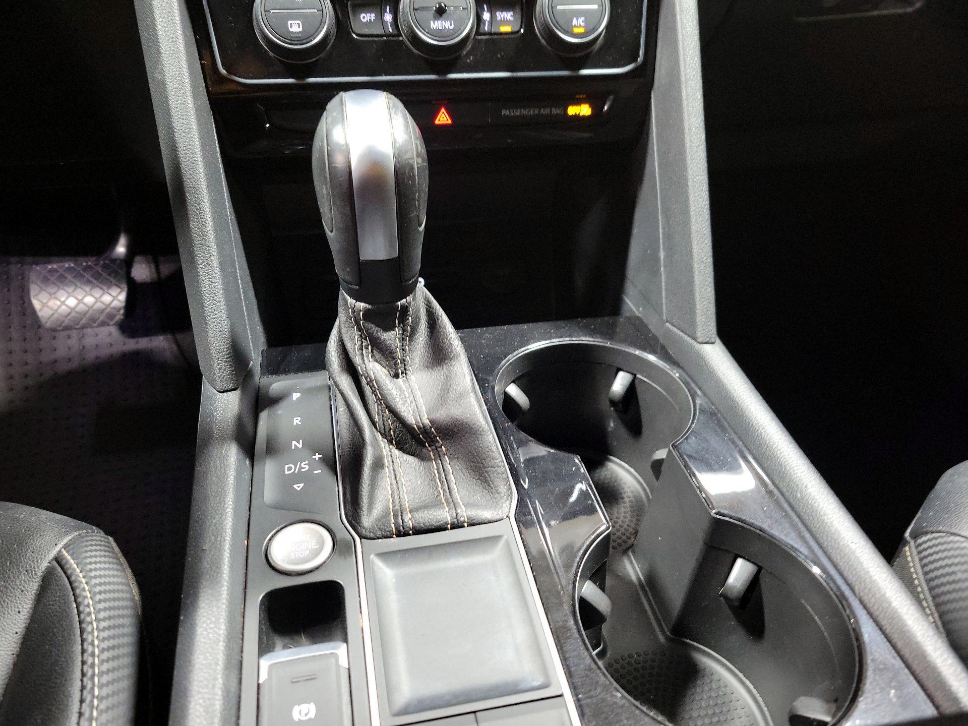 Thumbnail: 2023 Volkswagen Atlas - 17