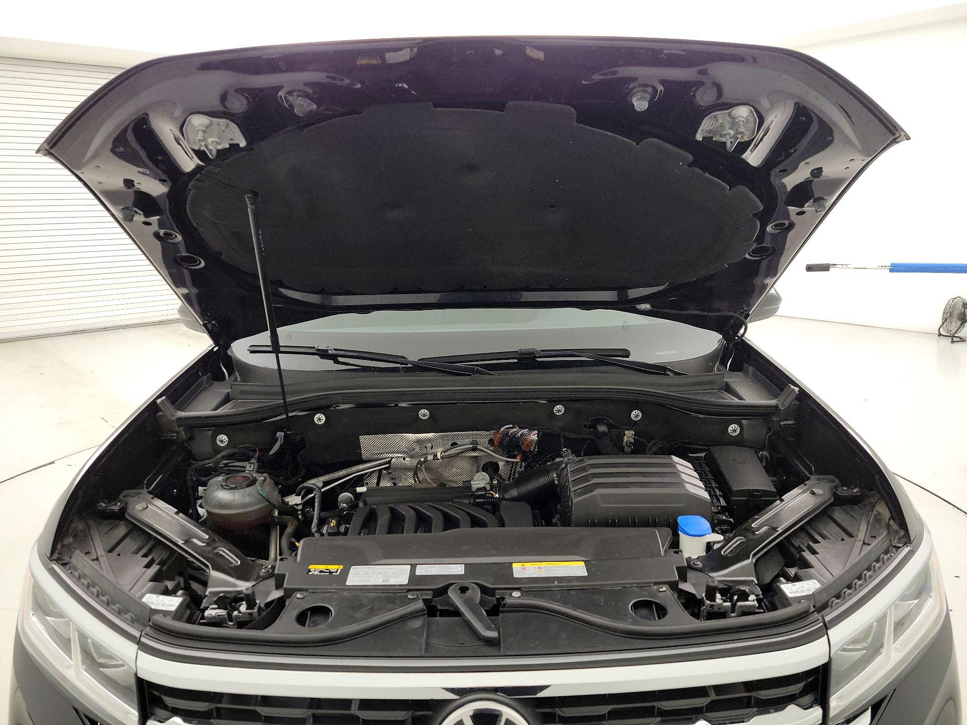 Thumbnail: 2023 Volkswagen Atlas - 20