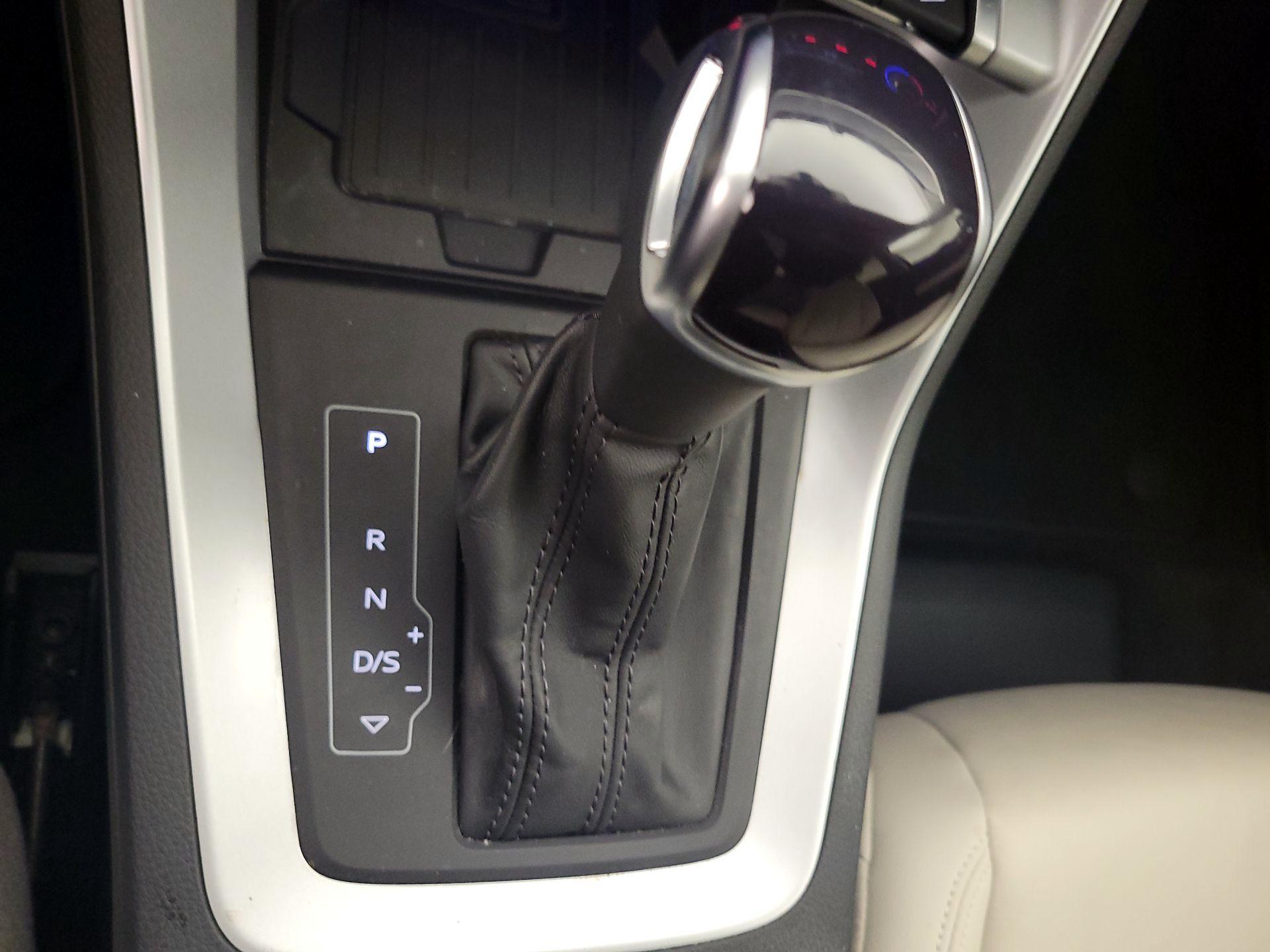 Thumbnail: 2022 Audi Q3 - 17