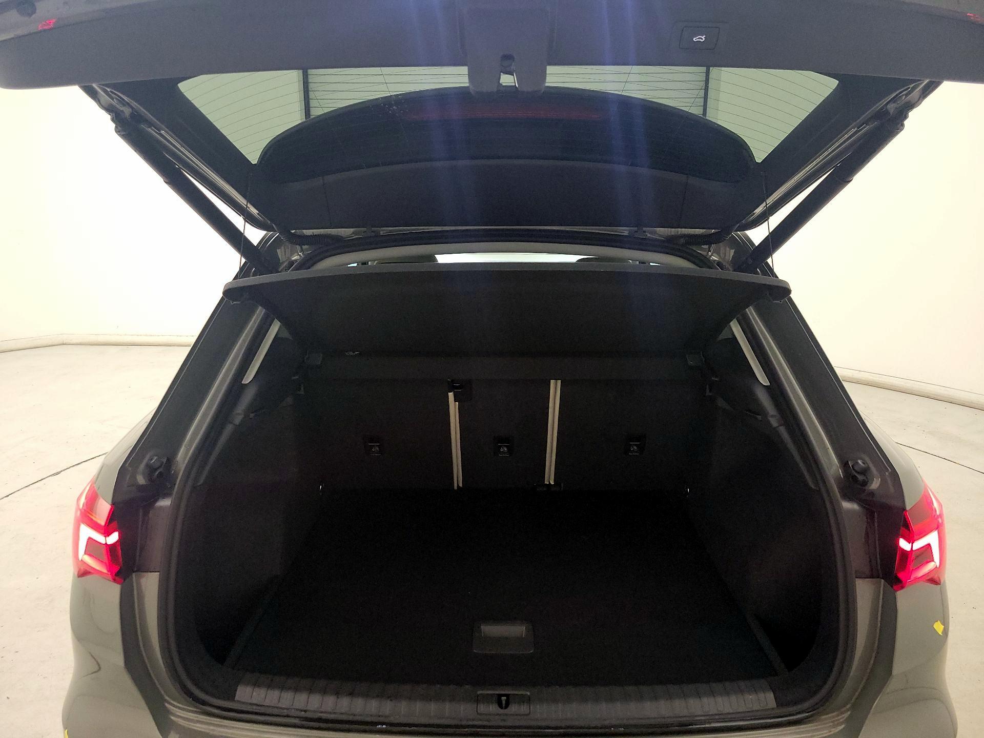 Thumbnail: 2022 Audi Q3 - 20