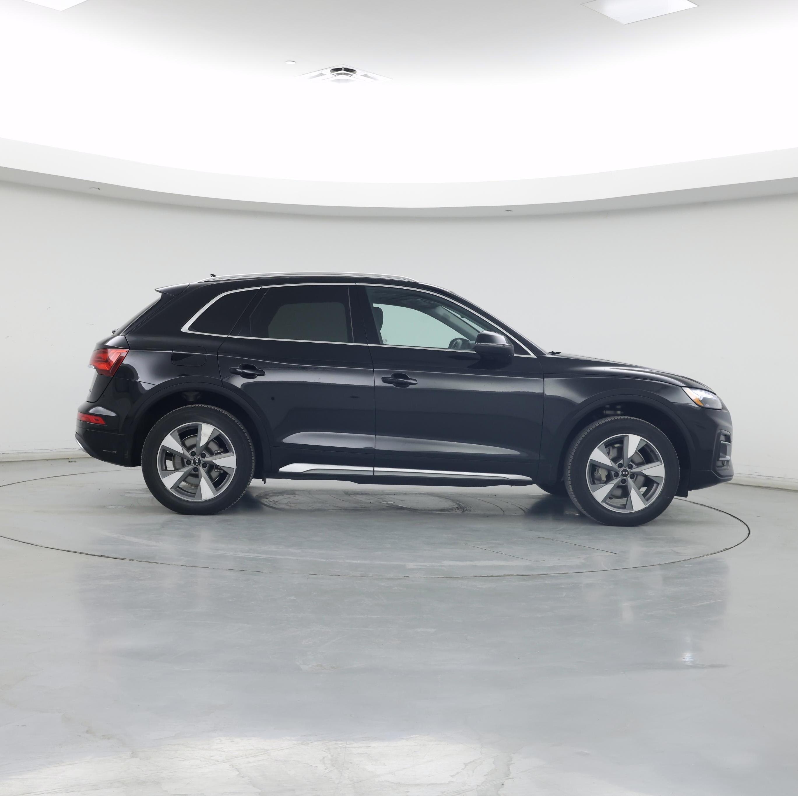 Thumbnail: 2022 Audi Q5 - 7