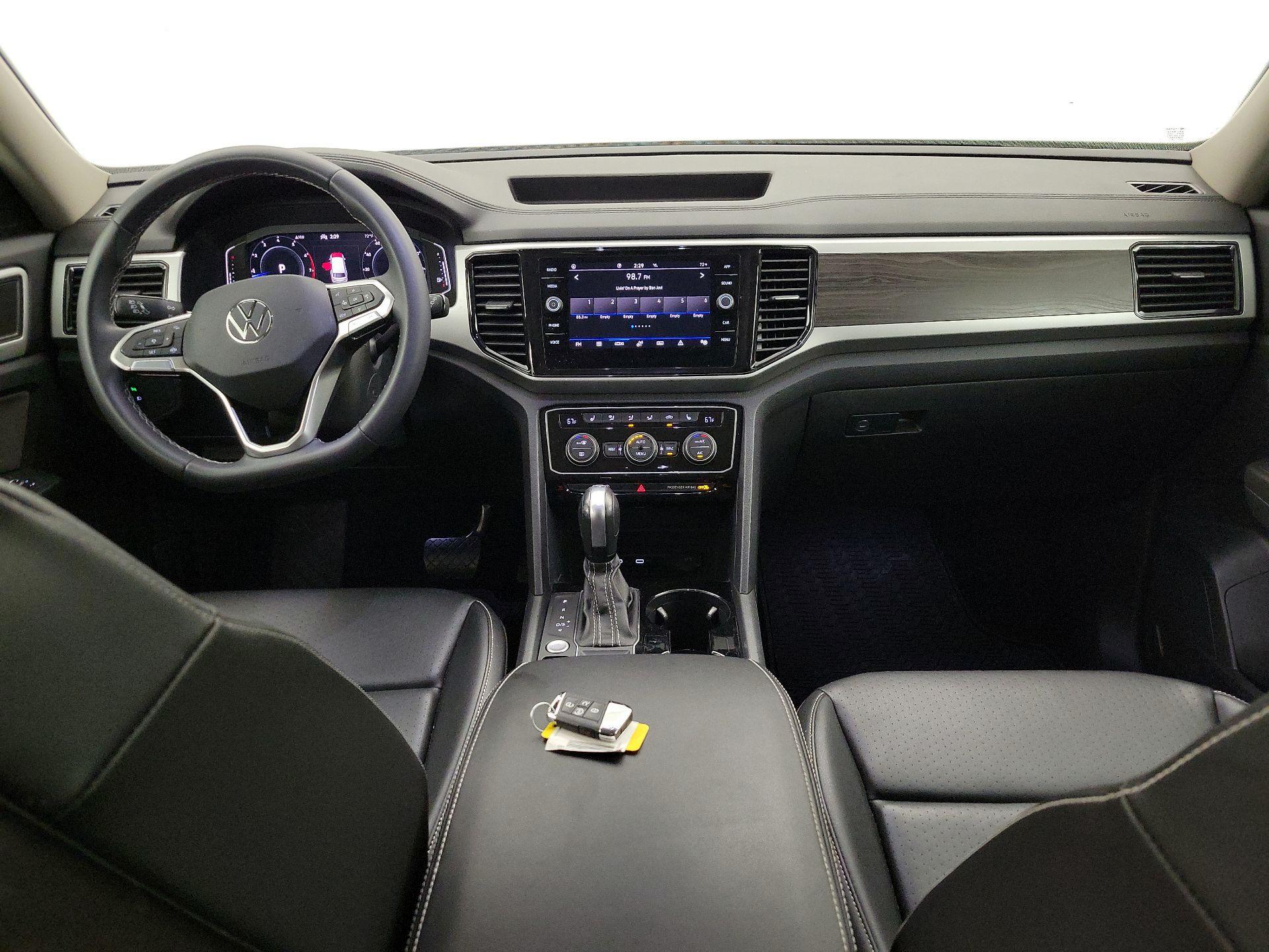 Thumbnail: 2023 Volkswagen Atlas - 9