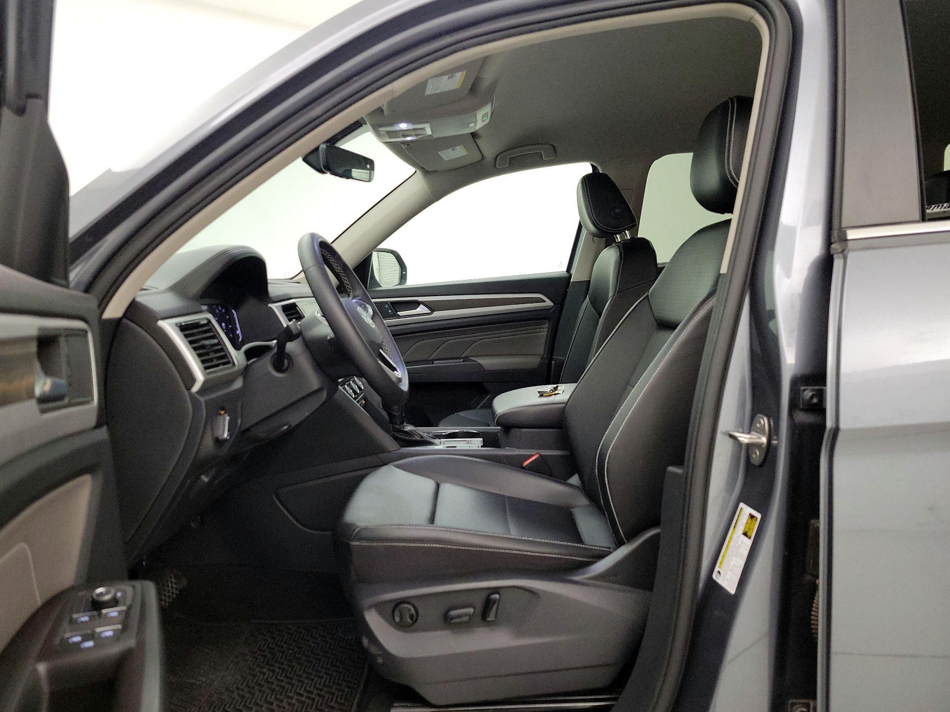 Thumbnail: 2023 Volkswagen Atlas - 11