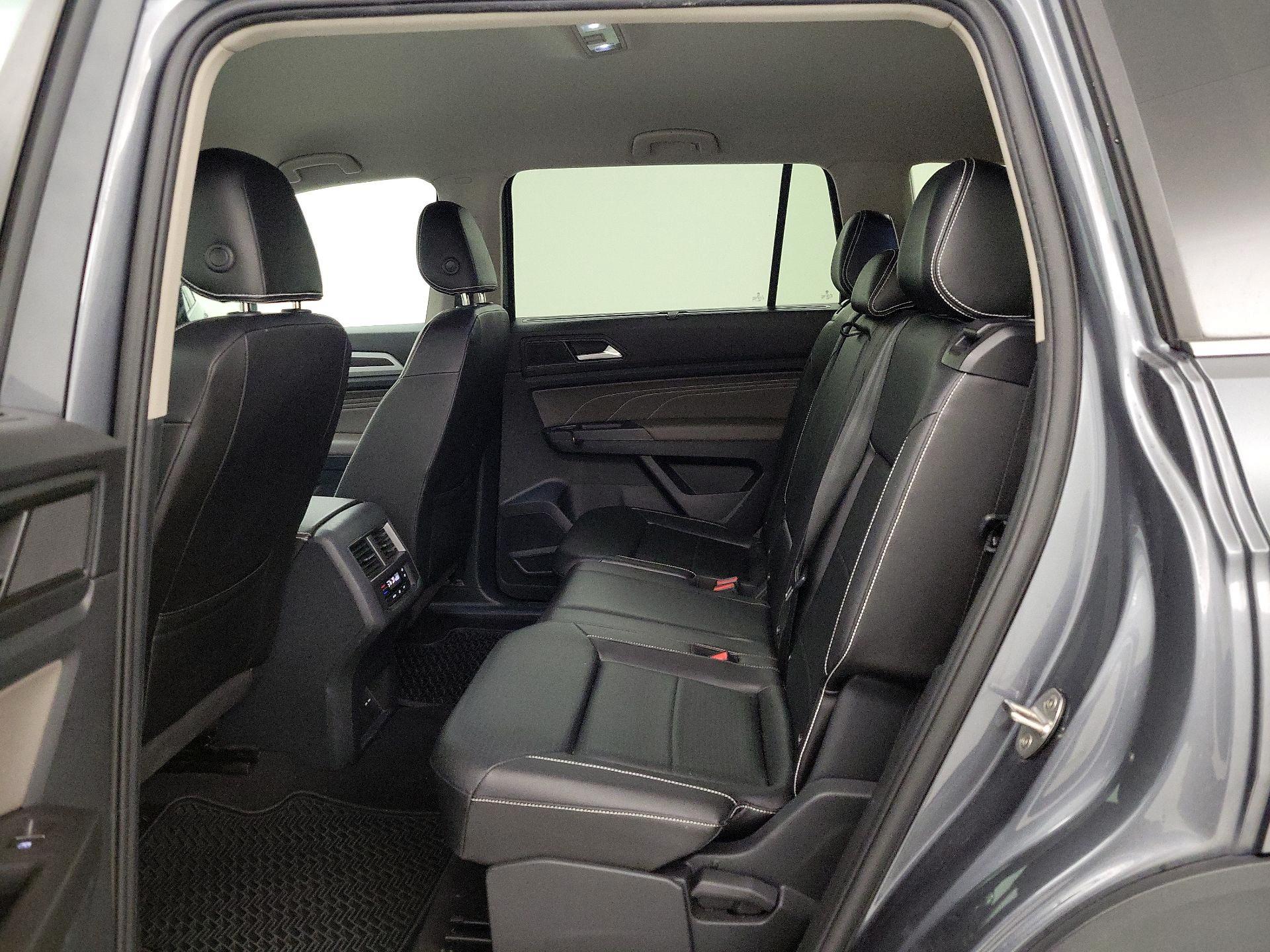 Thumbnail: 2023 Volkswagen Atlas - 18