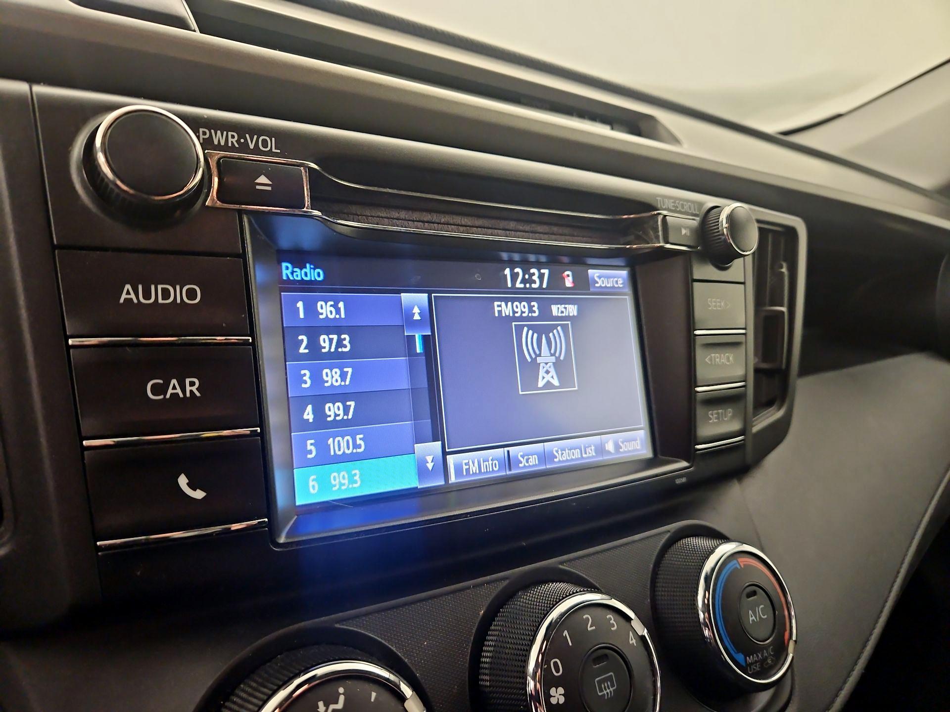 Thumbnail: 2017 Toyota RAV4 - 15