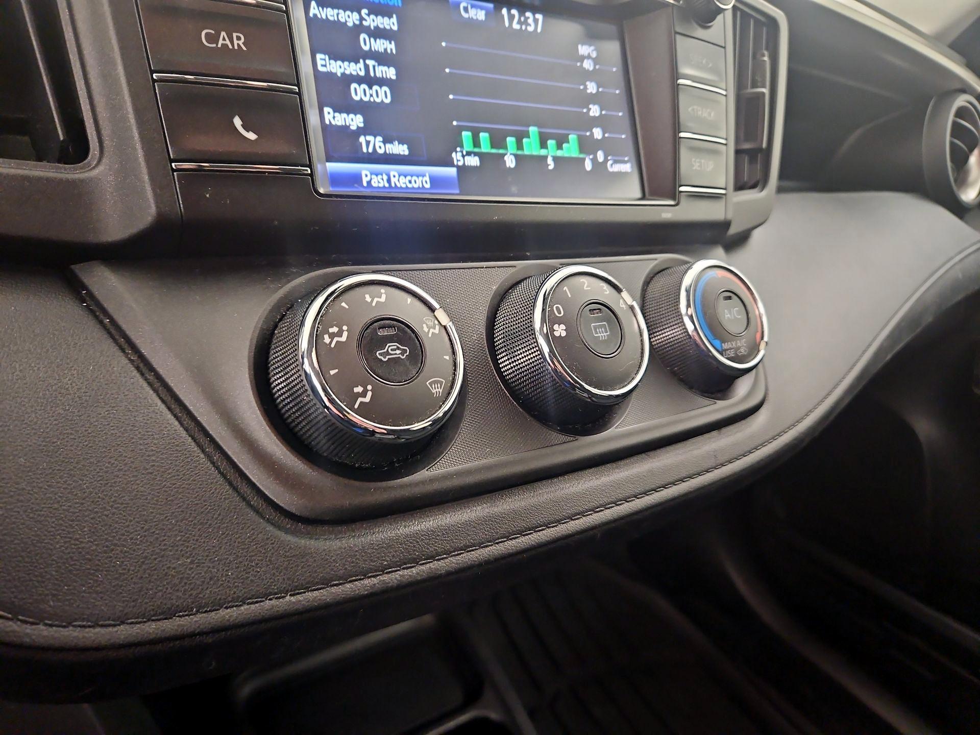 Thumbnail: 2017 Toyota RAV4 - 16