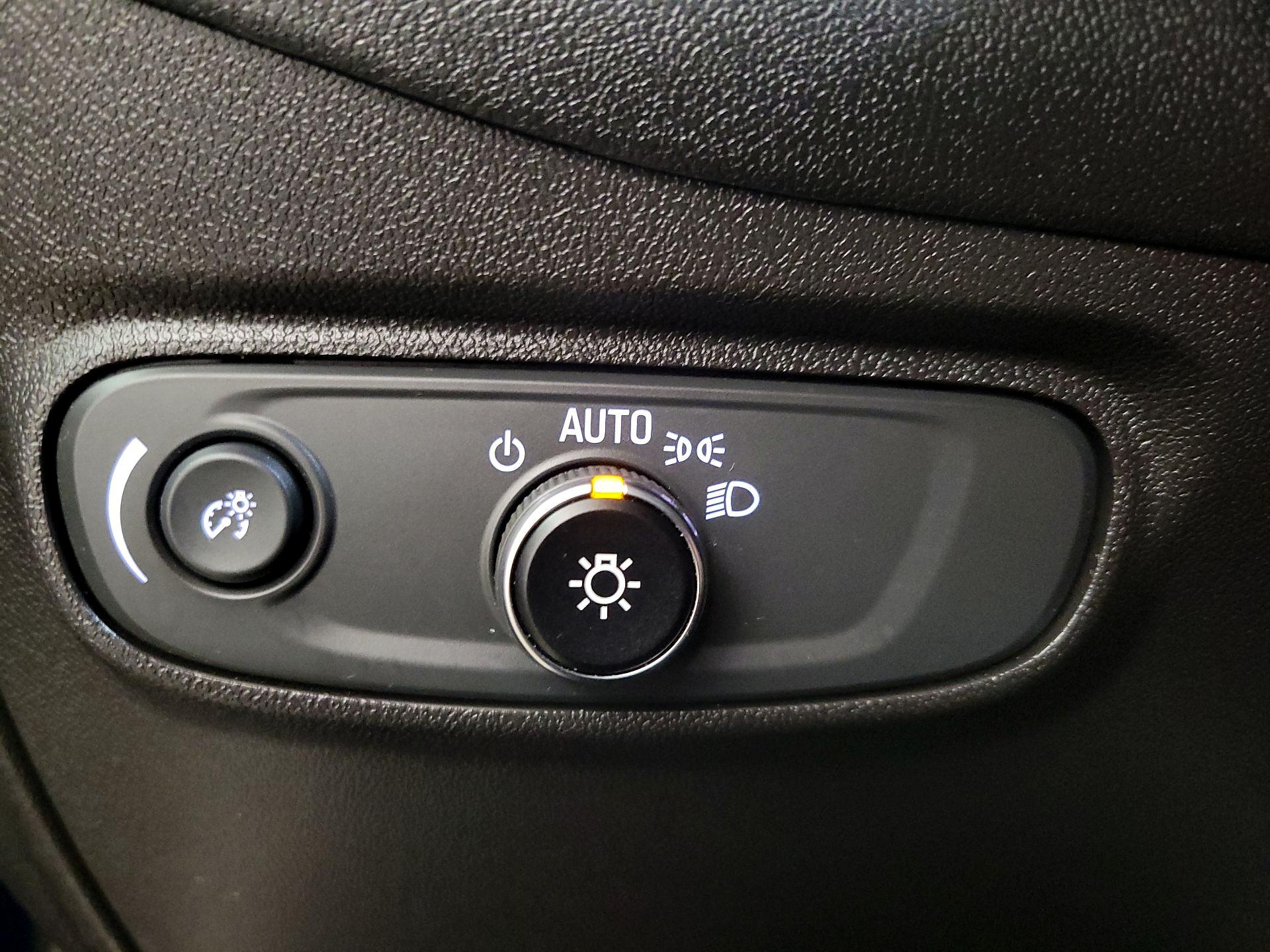 Thumbnail: 2023 Chevrolet Equinox - 13