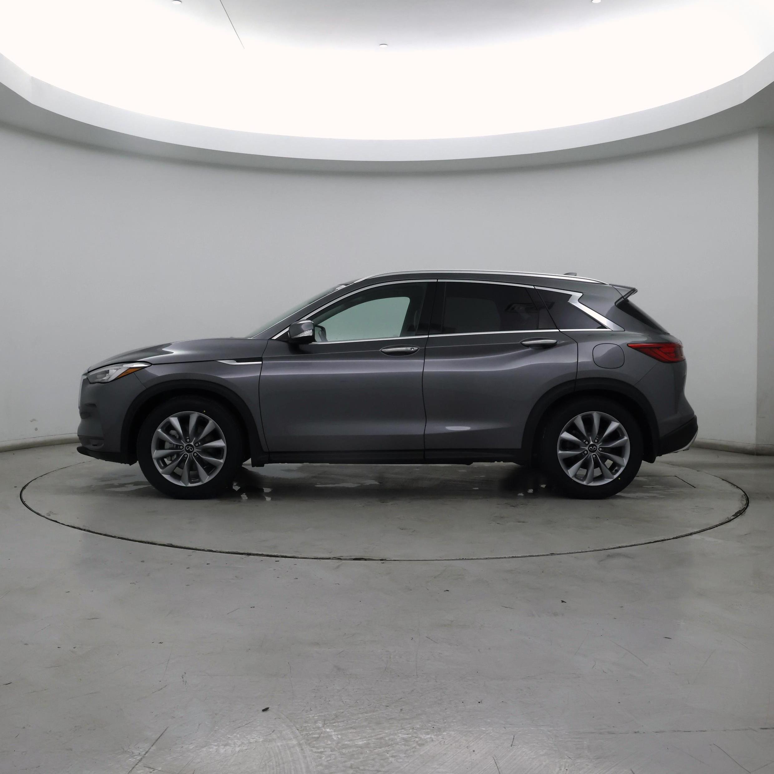 Thumbnail: 2021 INFINITI QX50 - 3