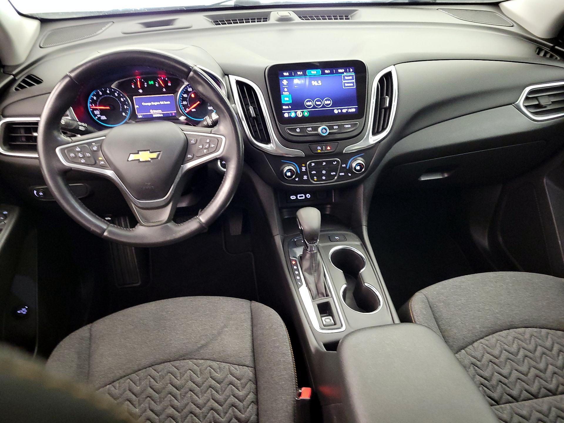 Thumbnail: 2022 Chevrolet Equinox - 9