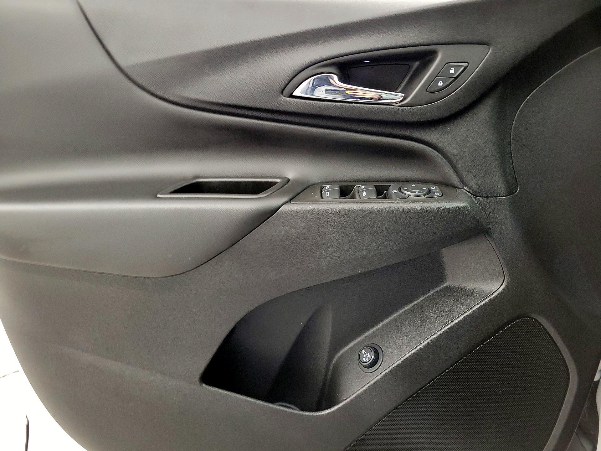 Thumbnail: 2022 Chevrolet Equinox - 12