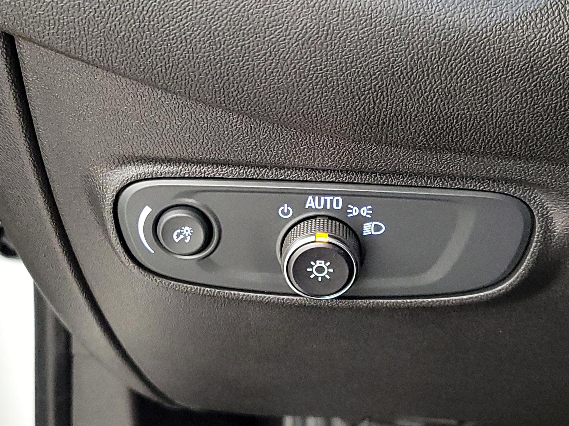 Thumbnail: 2022 Chevrolet Equinox - 13