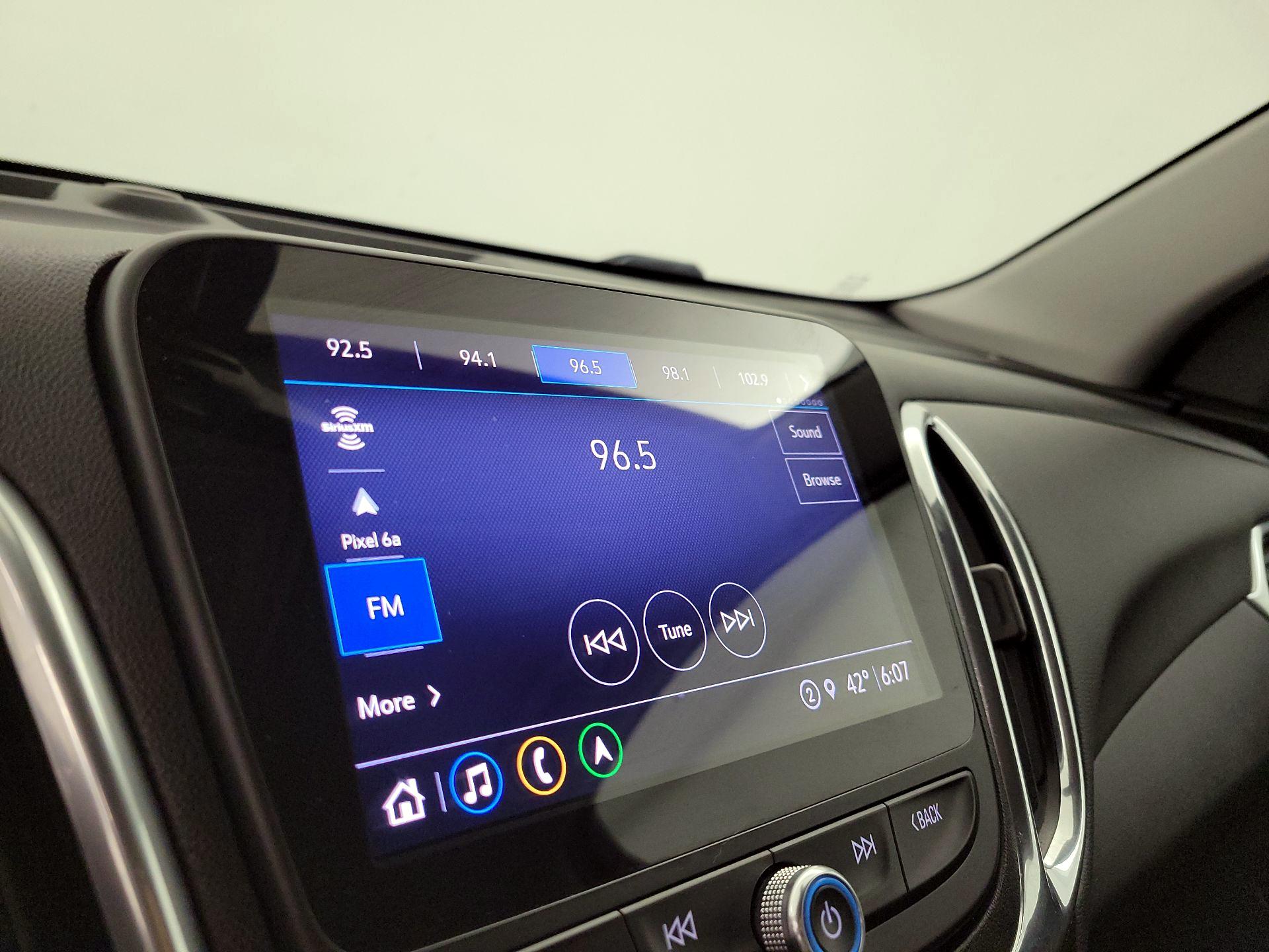 Thumbnail: 2022 Chevrolet Equinox - 16