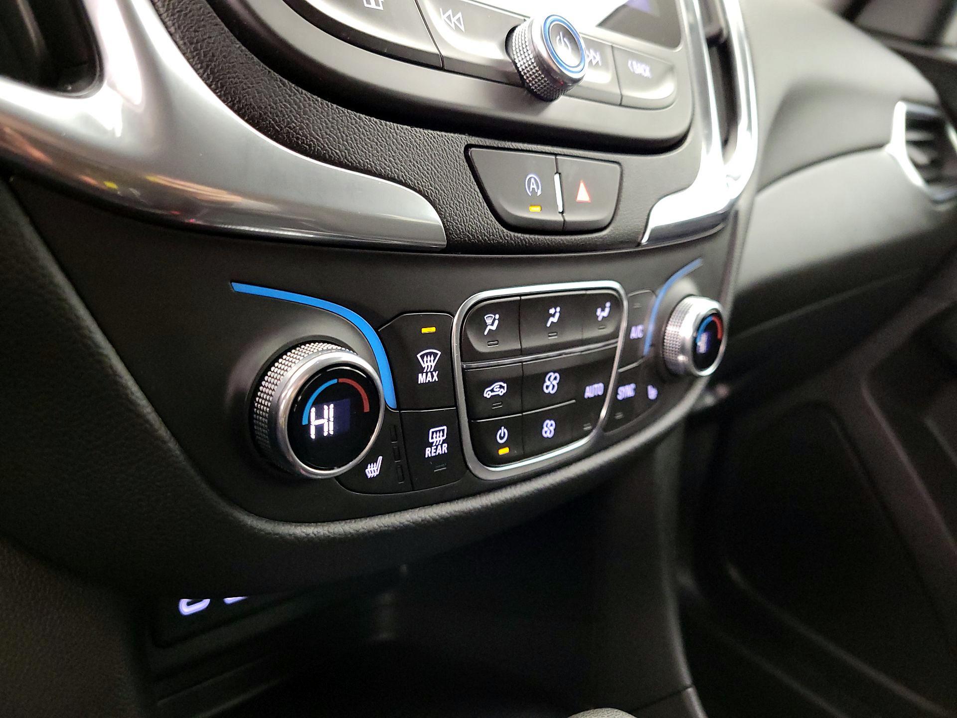 Thumbnail: 2022 Chevrolet Equinox - 17