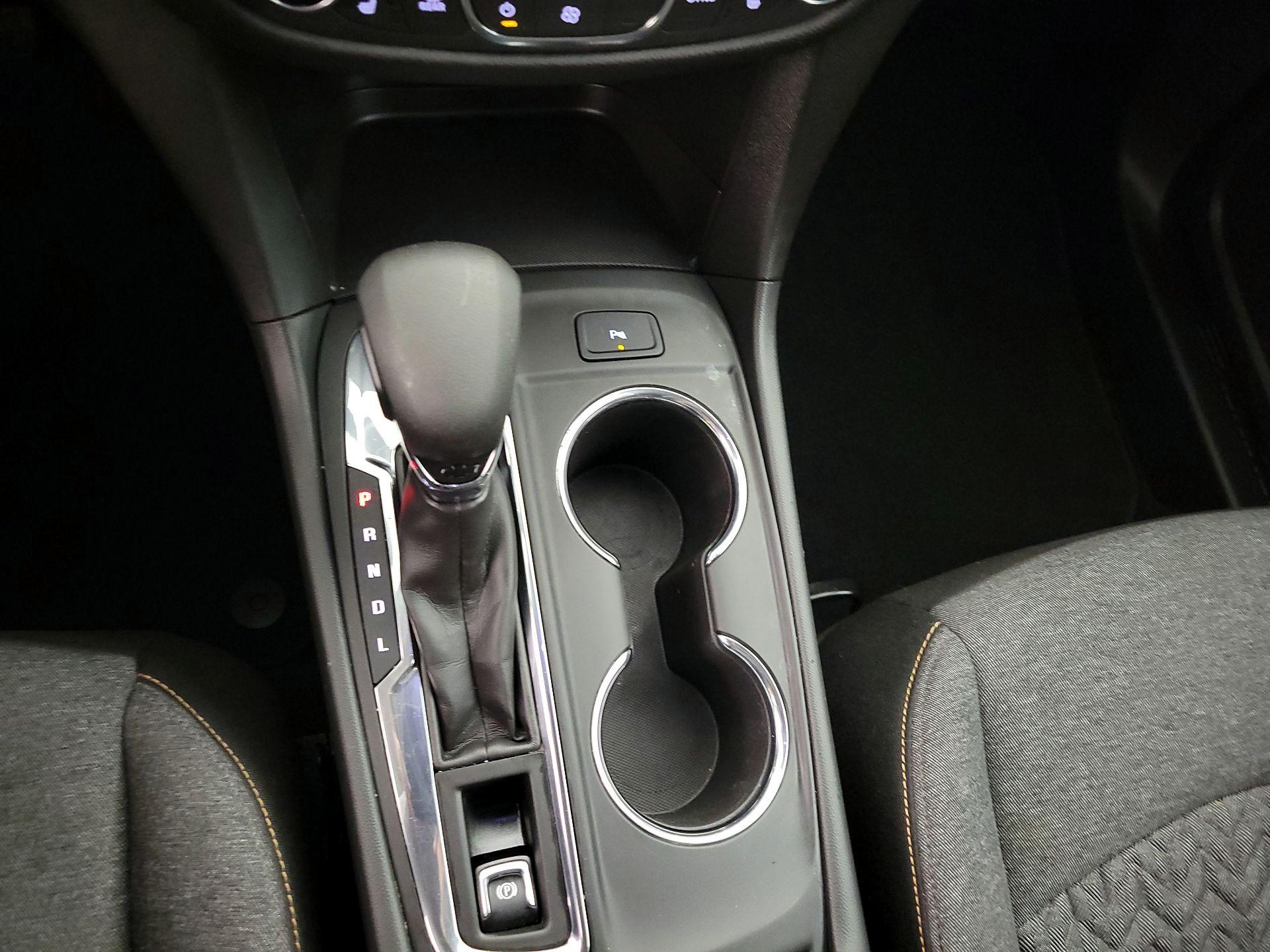 Thumbnail: 2022 Chevrolet Equinox - 18