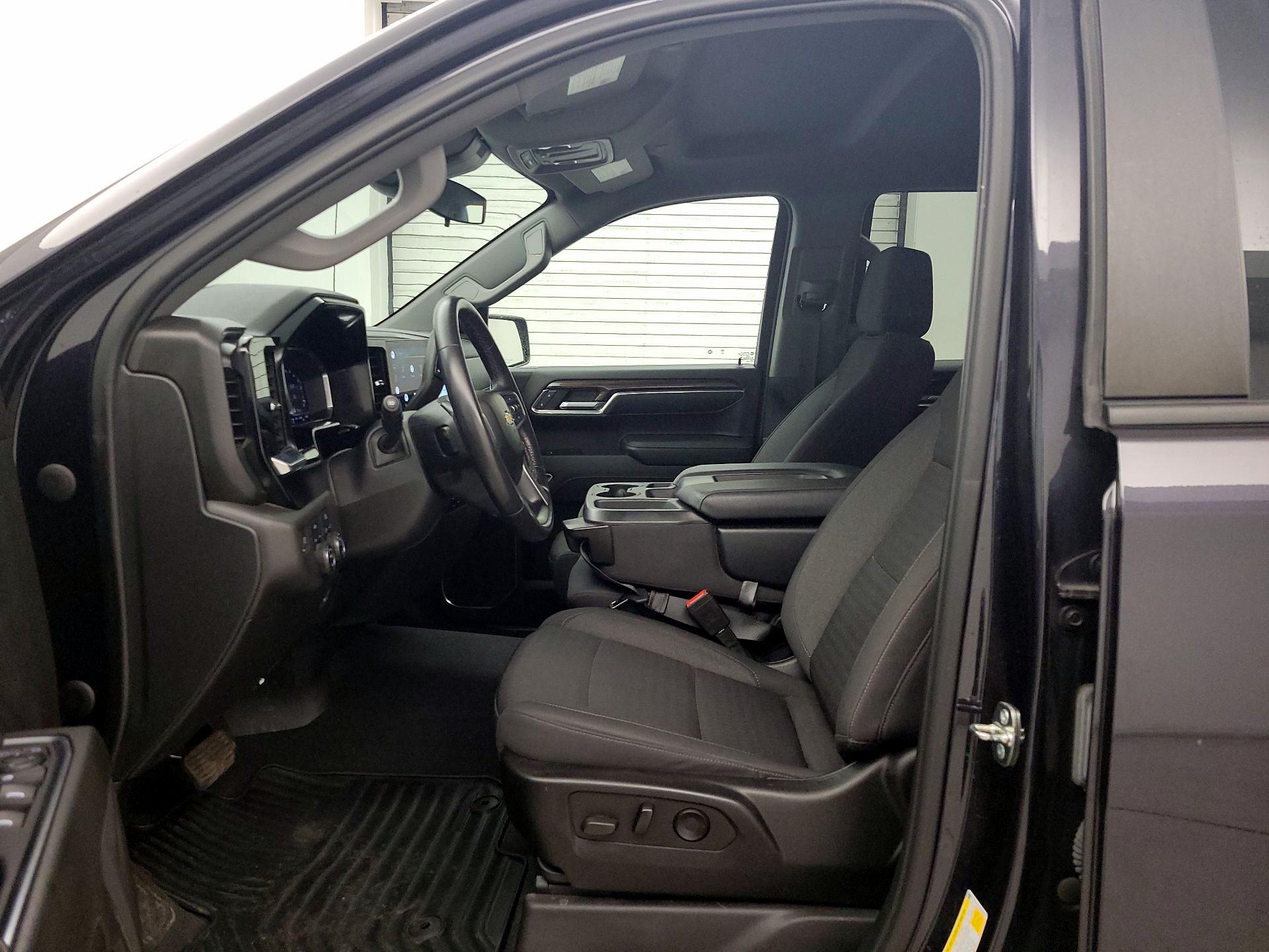 Thumbnail: 2022 Chevrolet Silverado 1500 - 11