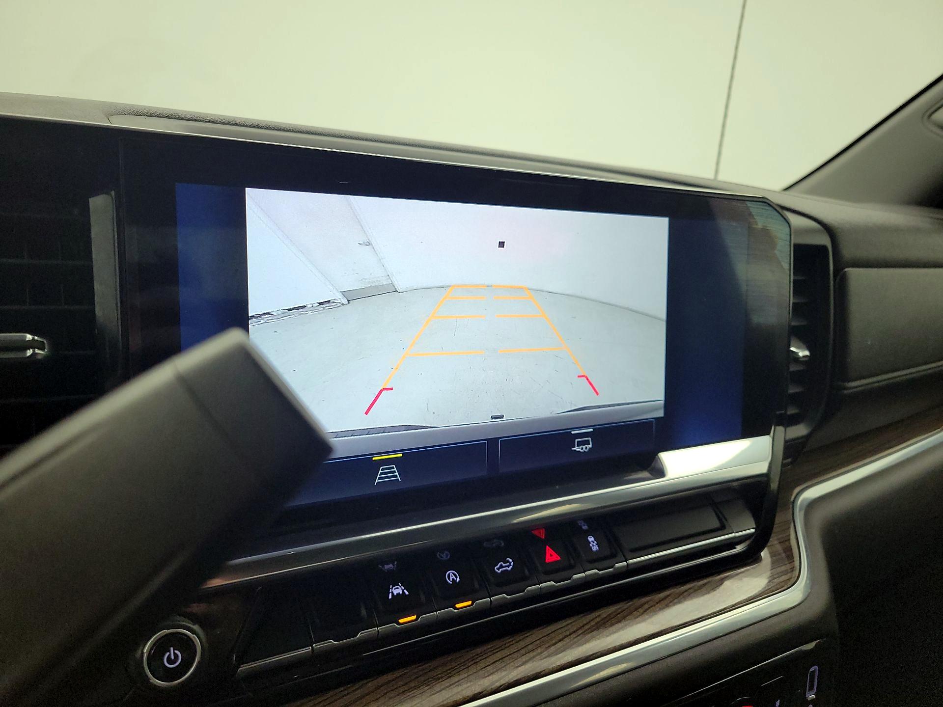 Thumbnail: 2022 Chevrolet Silverado 1500 - 14