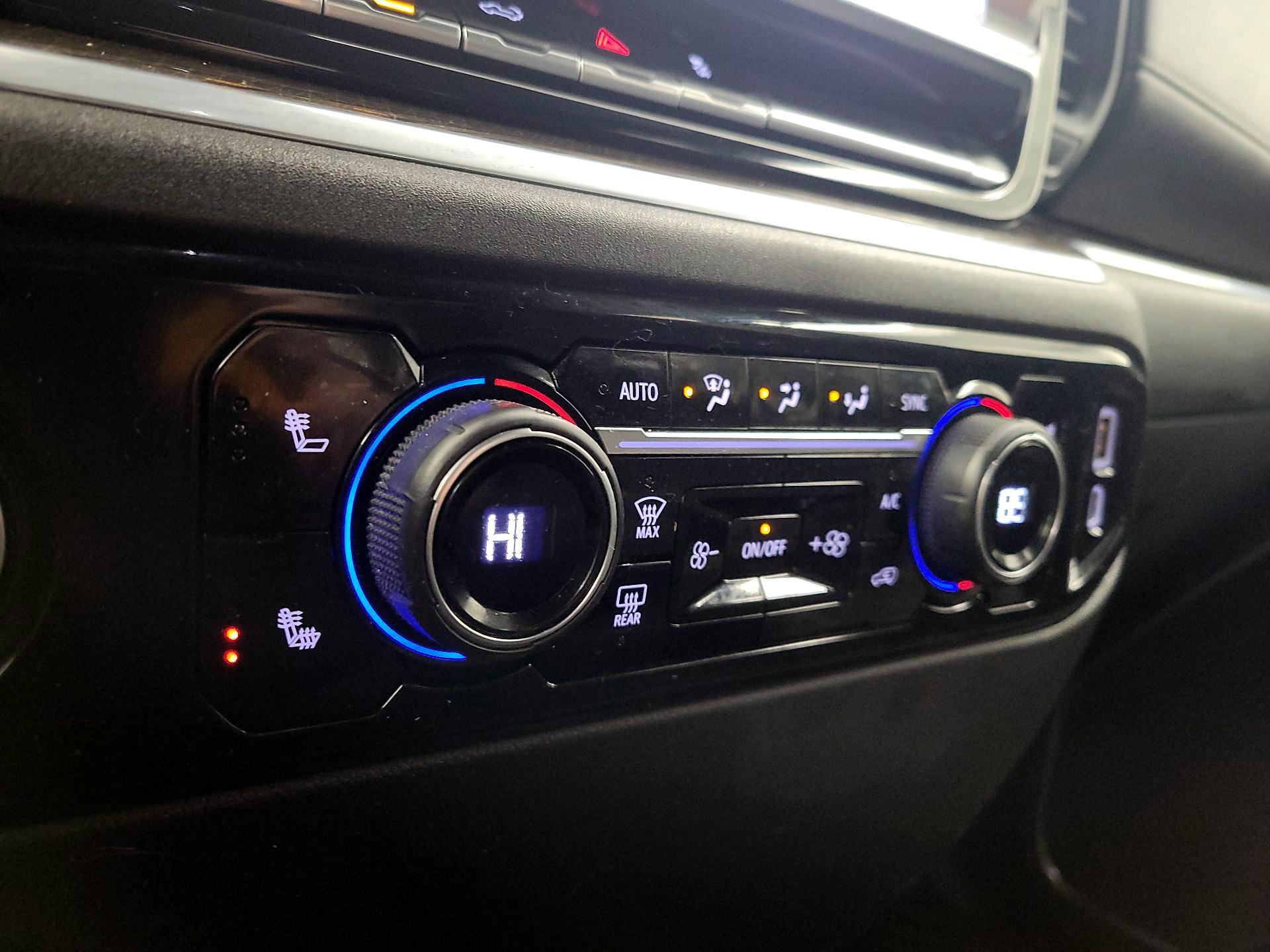 Thumbnail: 2022 Chevrolet Silverado 1500 - 16