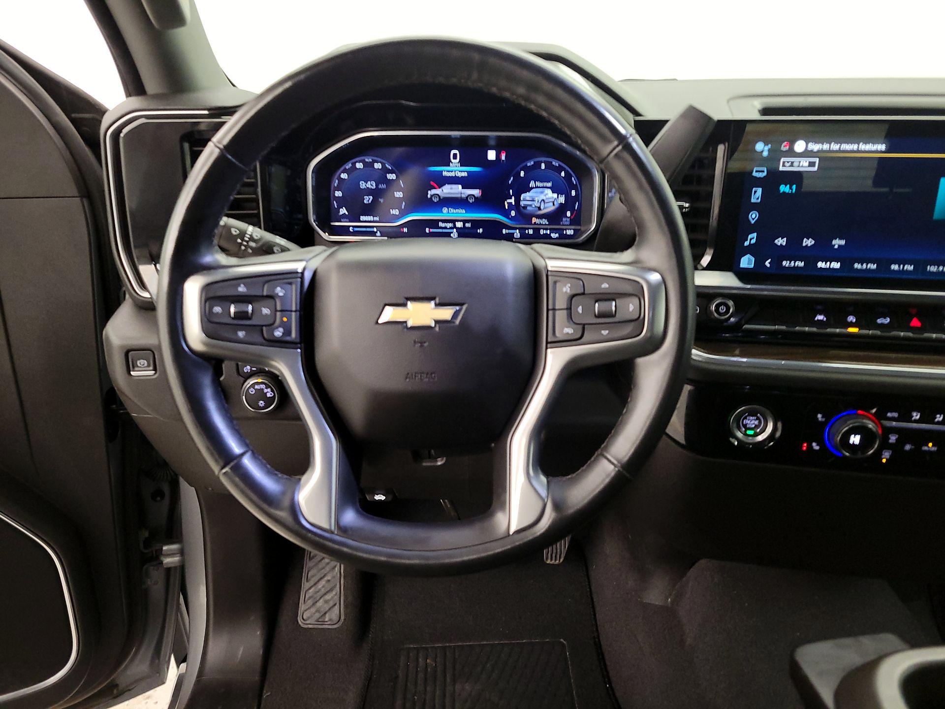 Thumbnail: 2023 Chevrolet Silverado 1500 - 10