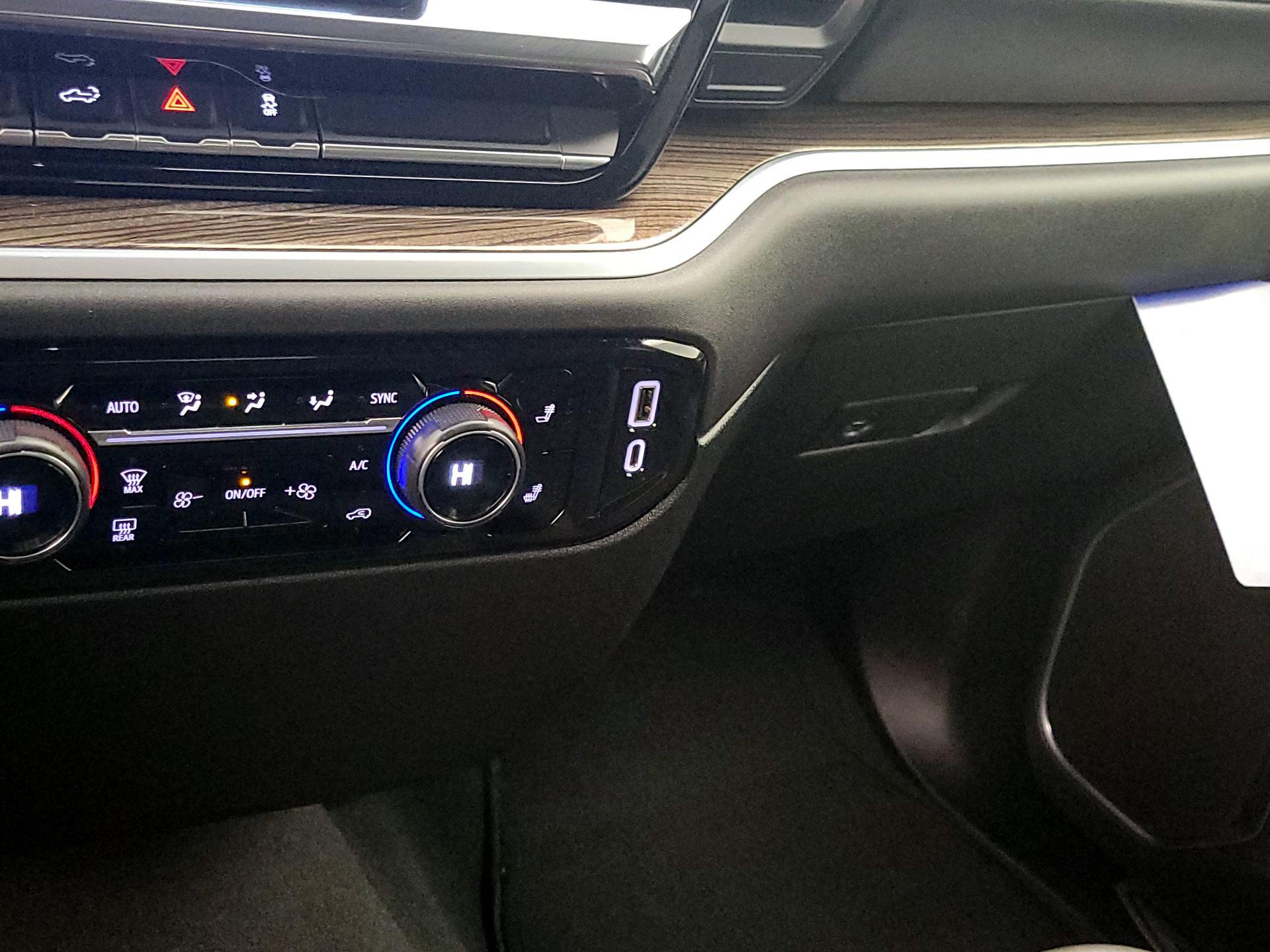 Thumbnail: 2022 Chevrolet Silverado 1500 - 18