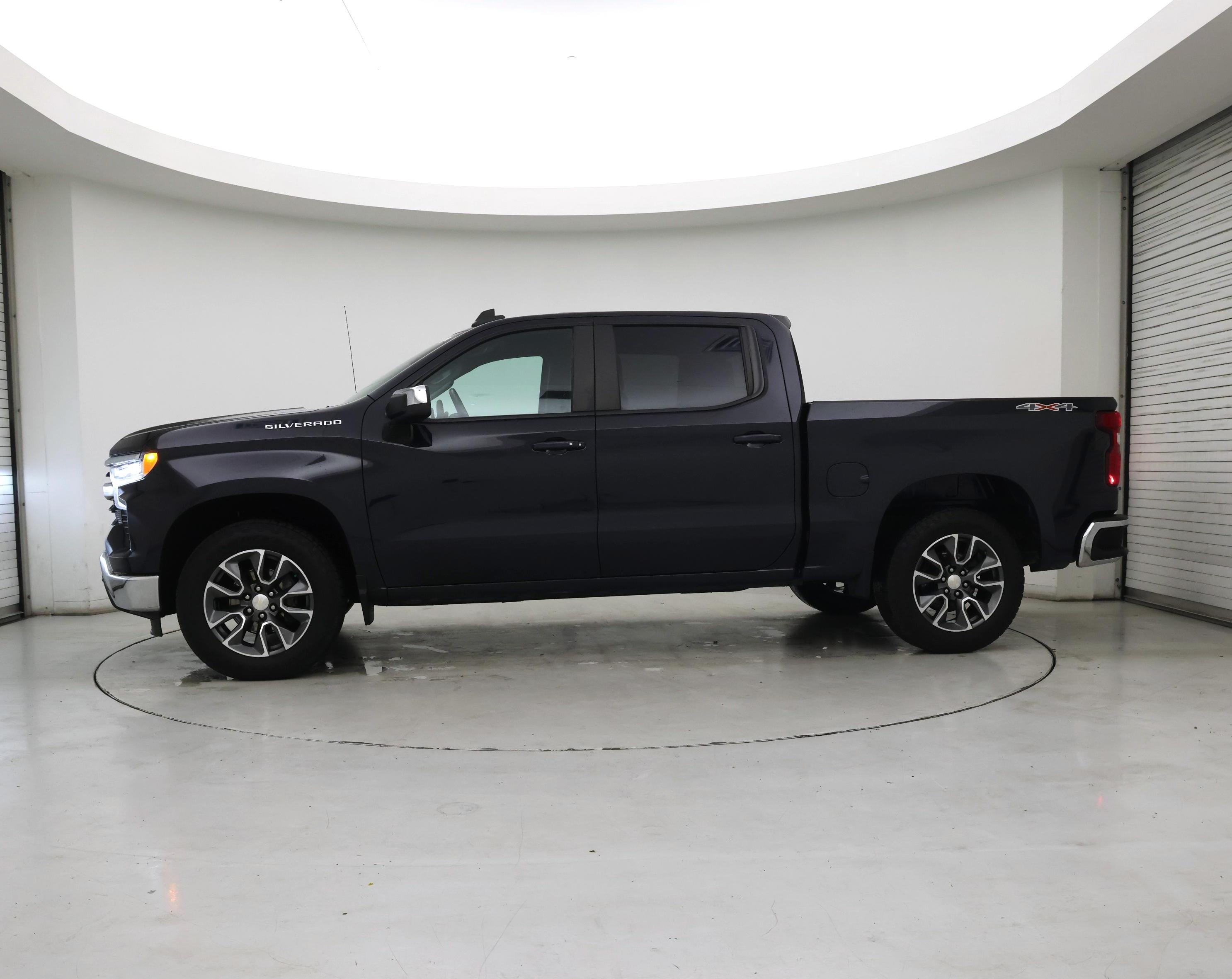 Thumbnail: 2022 Chevrolet Silverado 1500 - 3