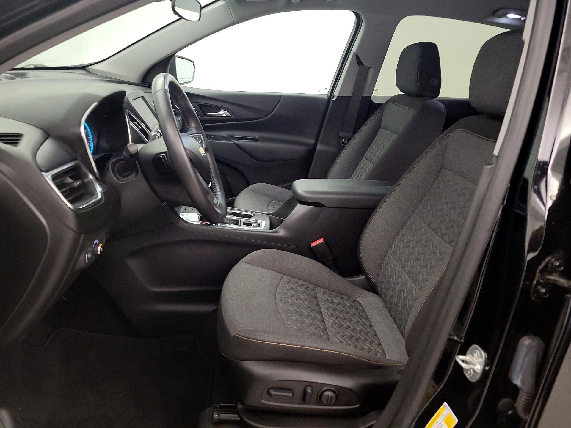 Thumbnail: 2022 Chevrolet Equinox - 11