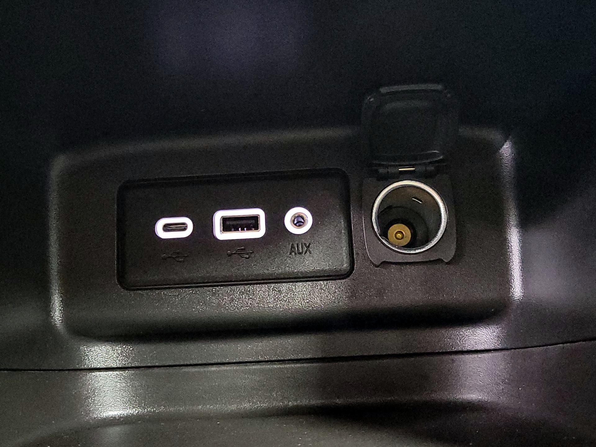 Thumbnail: 2022 Chevrolet Equinox - 18