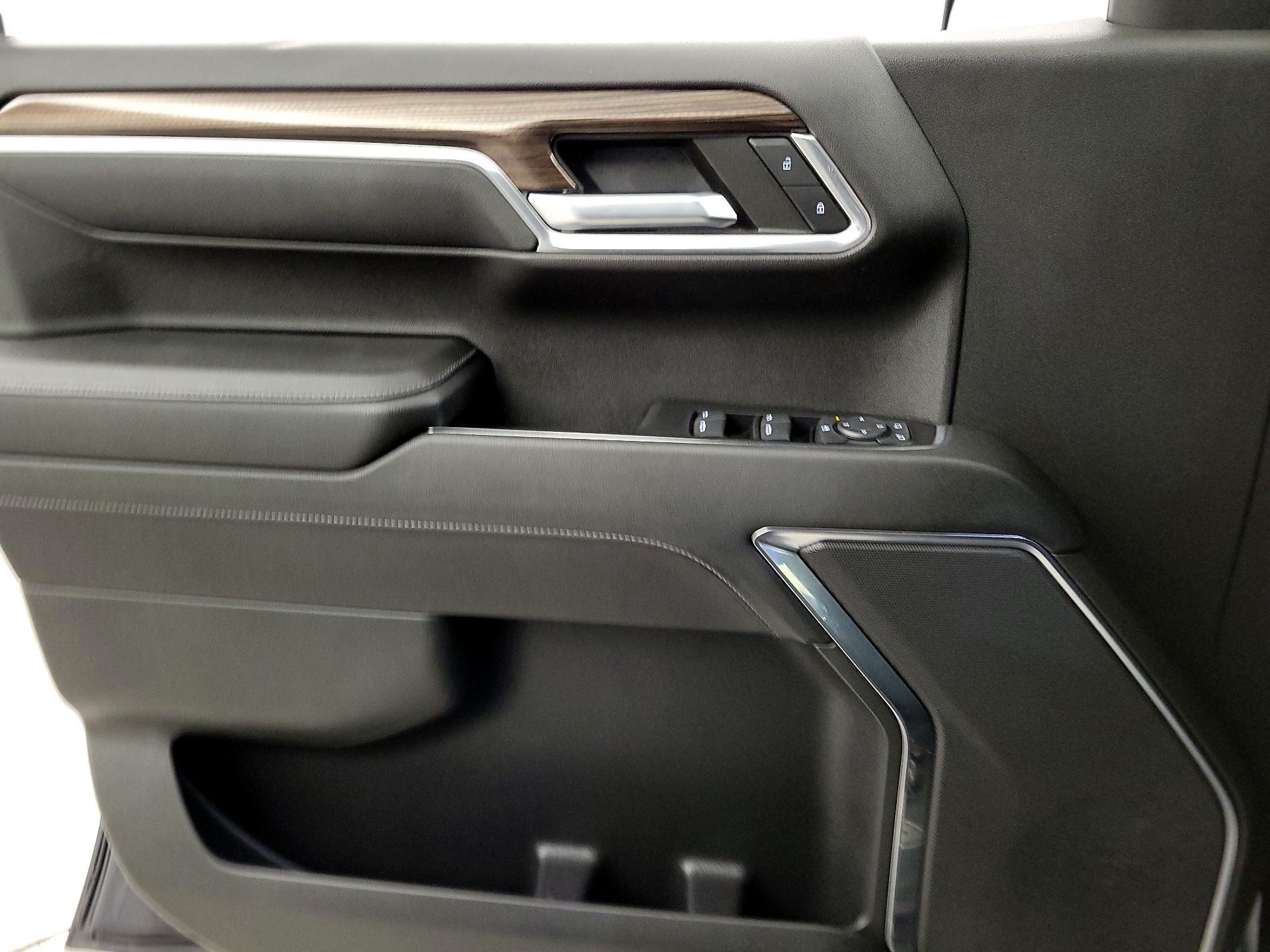 Thumbnail: 2023 Chevrolet Silverado 1500 - 12