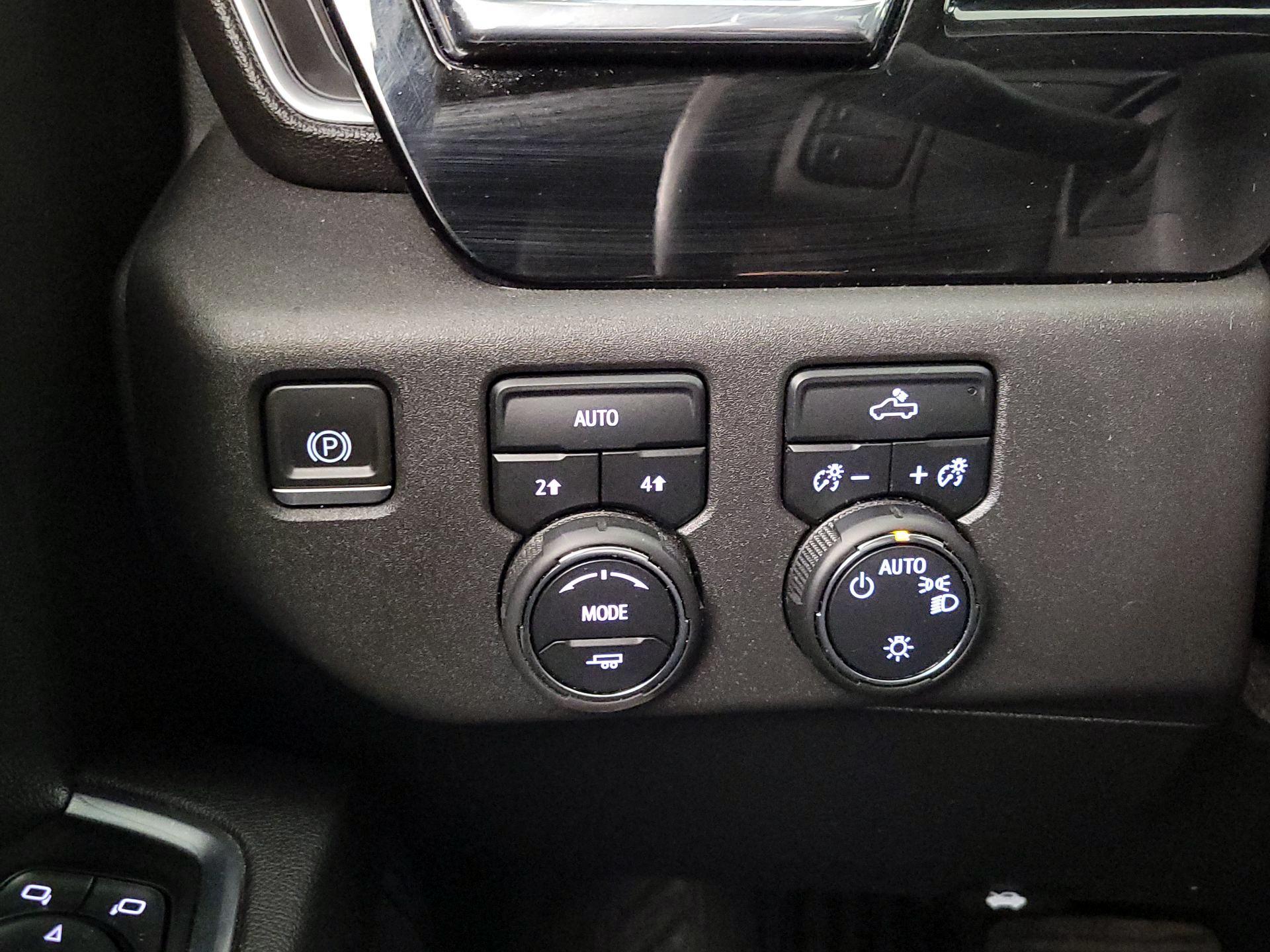 Thumbnail: 2023 Chevrolet Silverado 1500 - 13