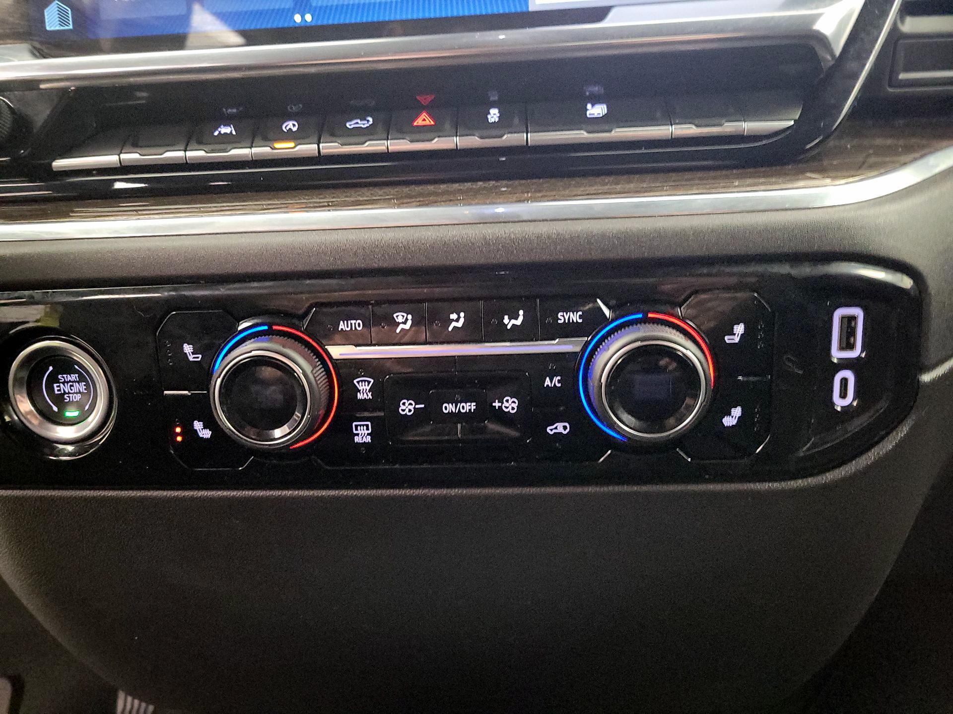 Thumbnail: 2023 Chevrolet Silverado 1500 - 19