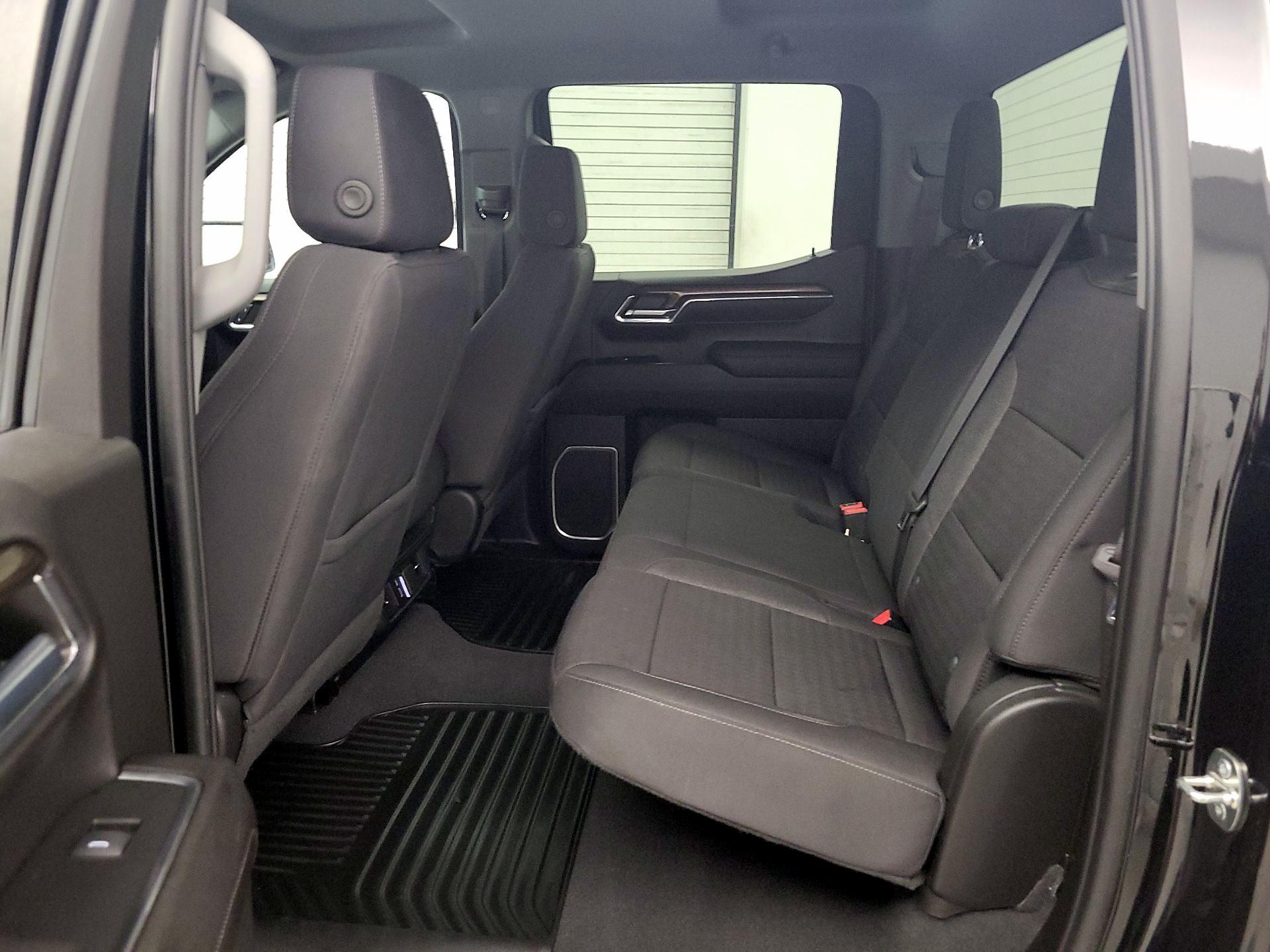 Thumbnail: 2023 Chevrolet Silverado 1500 - 20