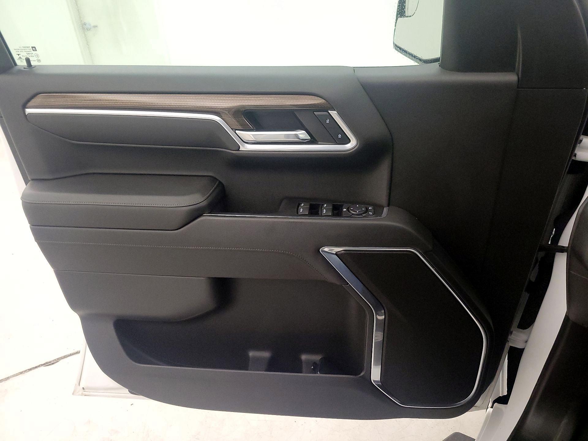 Thumbnail: 2022 Chevrolet Silverado 1500 - 12