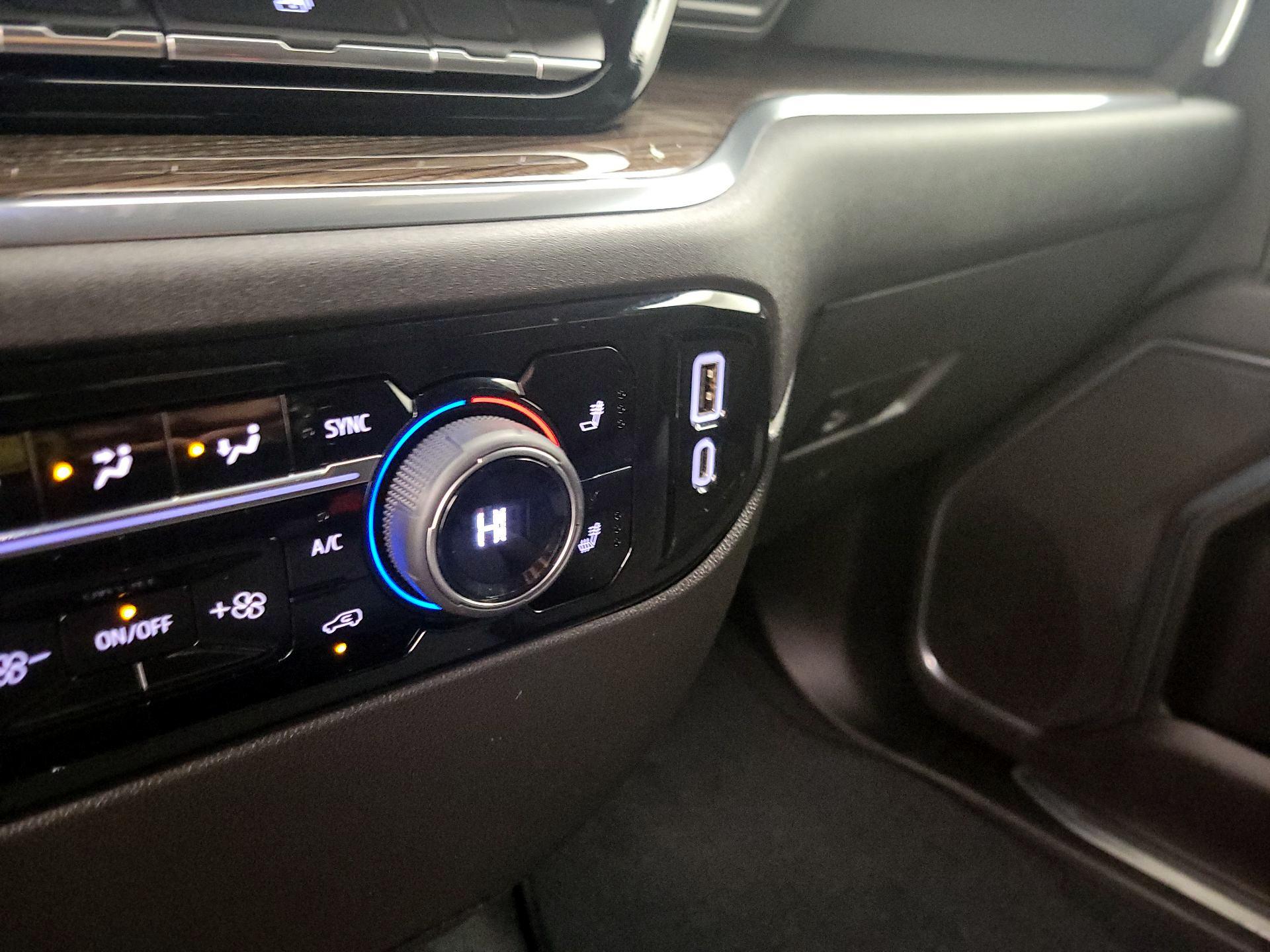 Thumbnail: 2024 Chevrolet Silverado 1500 - 18