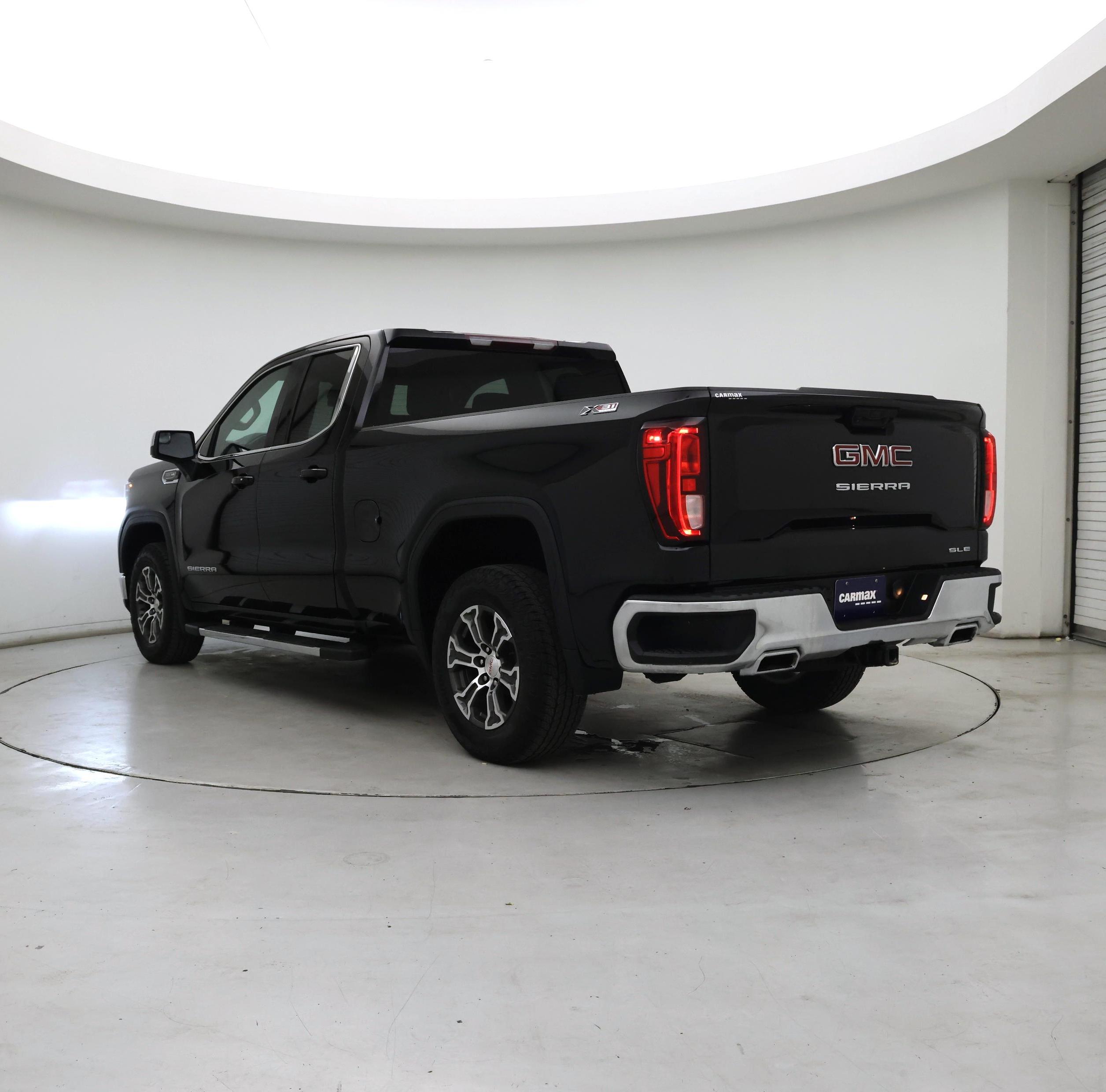 Thumbnail: 2023 GMC Sierra 1500 - 2