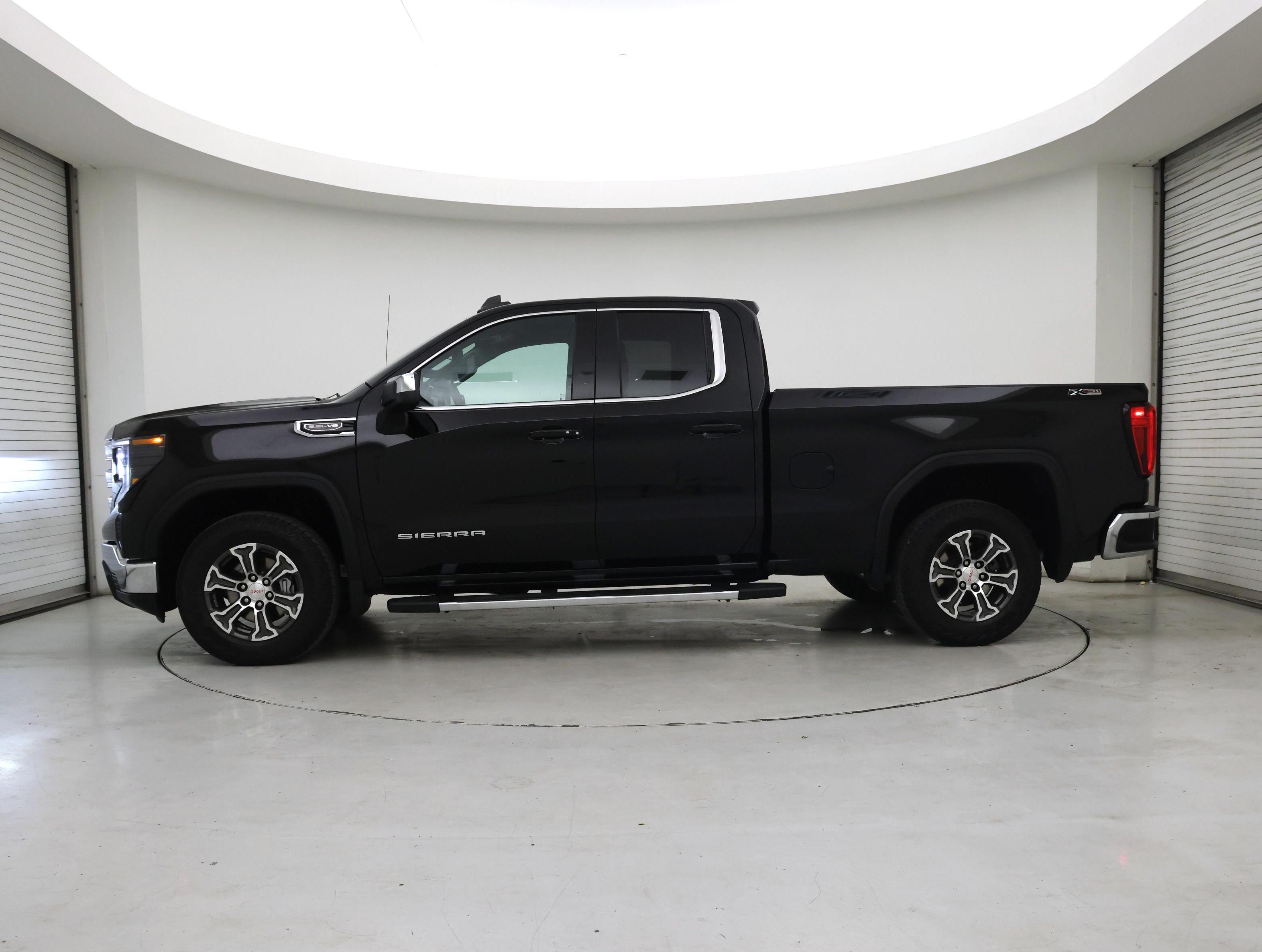 Thumbnail: 2023 GMC Sierra 1500 - 3