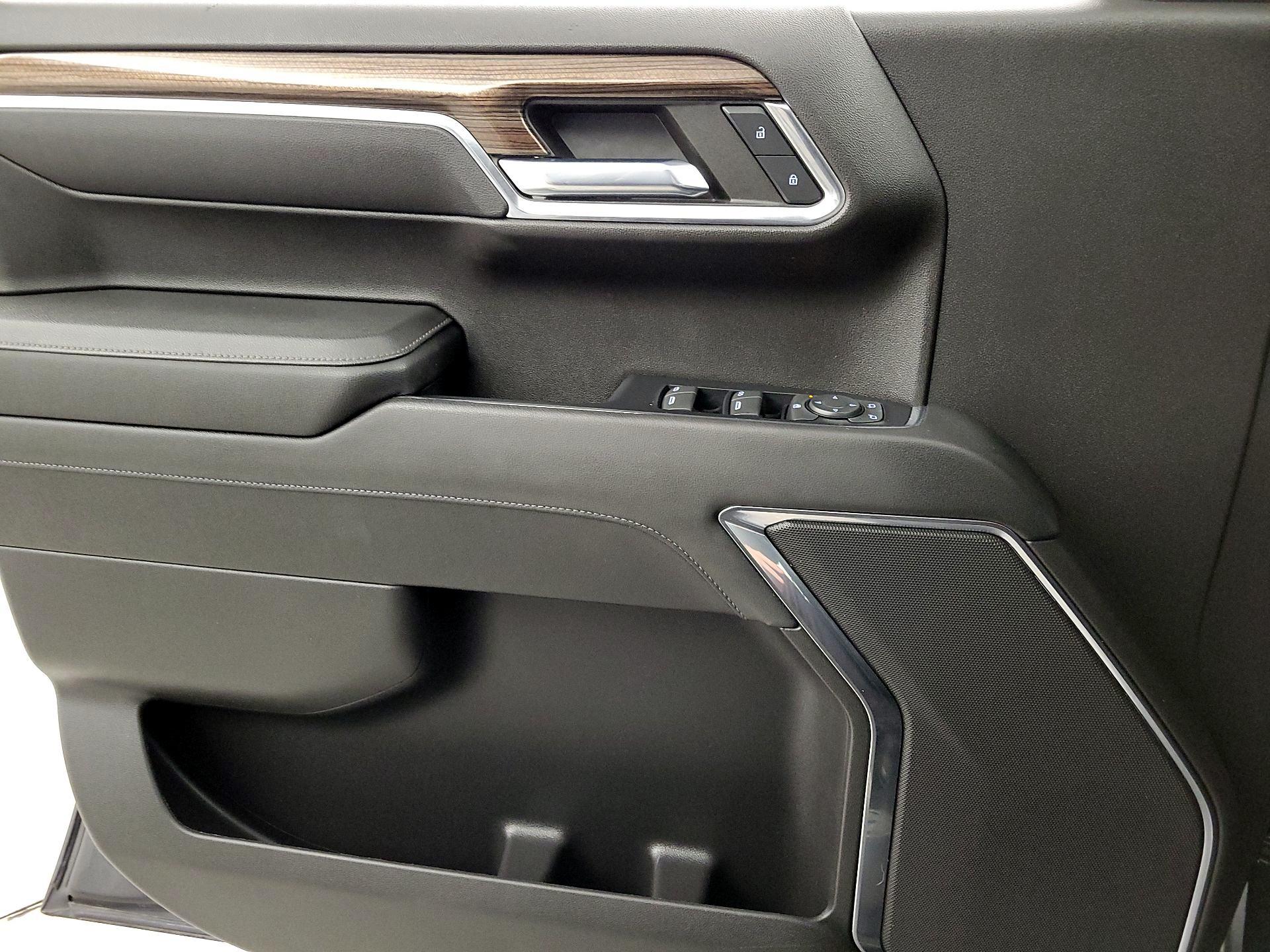 Thumbnail: 2023 Chevrolet Silverado 1500 - 12