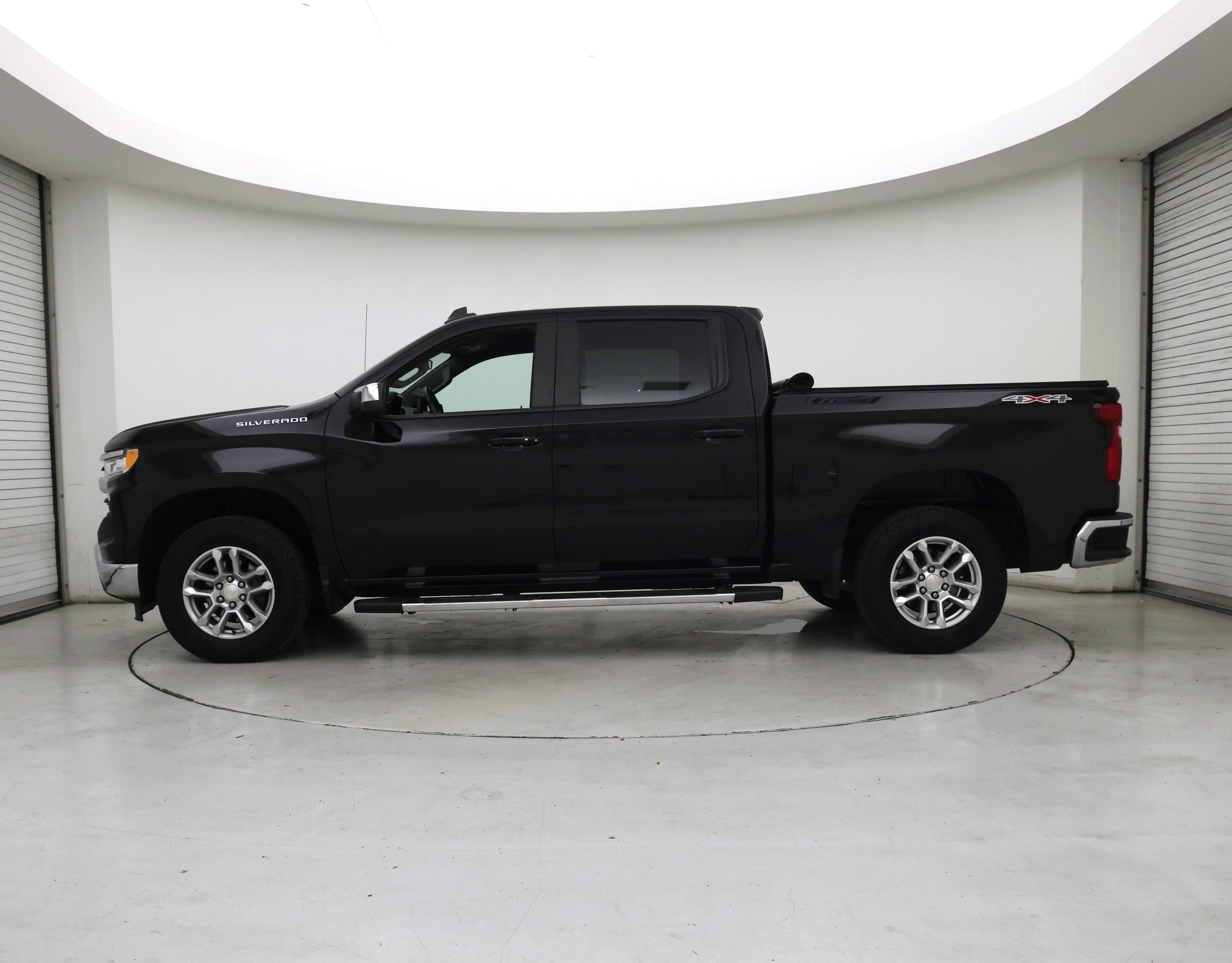 Thumbnail: 2022 Chevrolet Silverado 1500 - 3