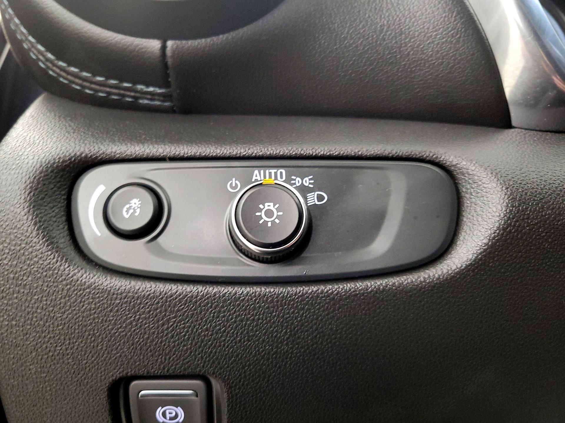 Thumbnail: 2022 Chevrolet Blazer - 13